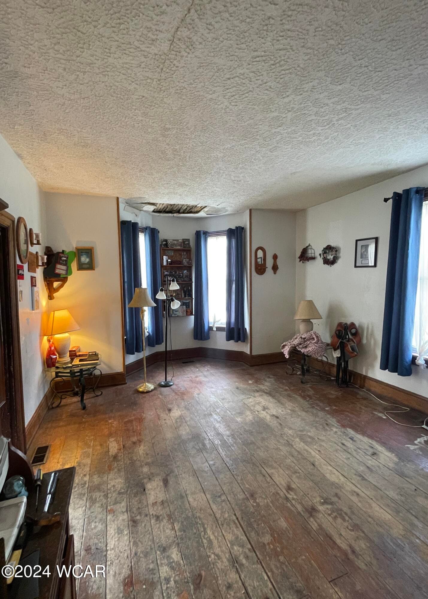 608 Main photo 4