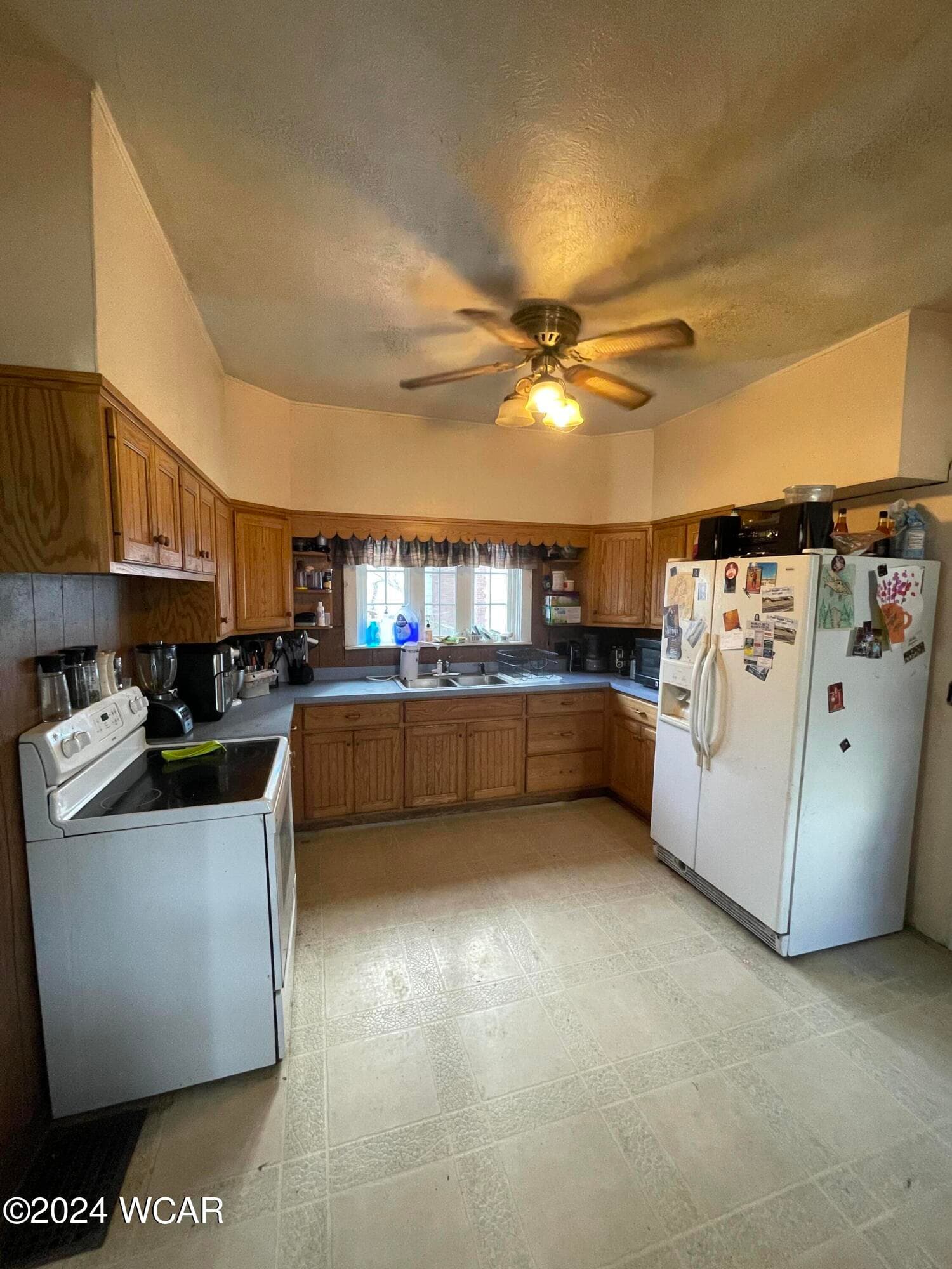 608 Main photo 5