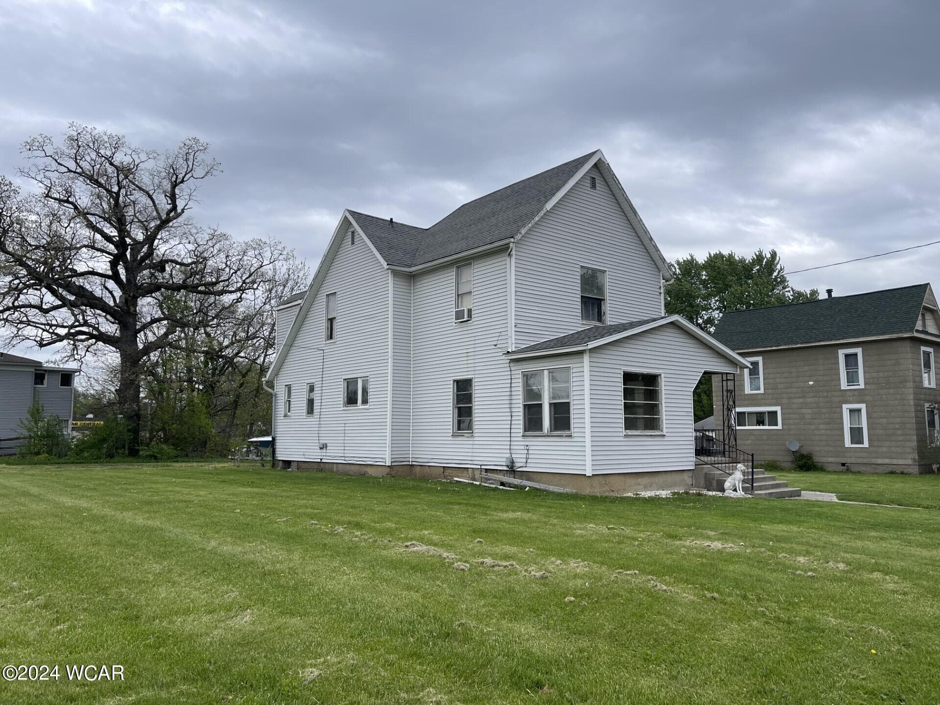 1036-38 High photo 2