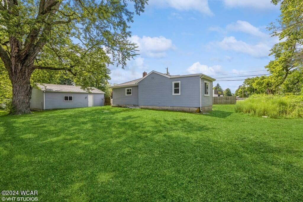 2770 Pemberton photo 3