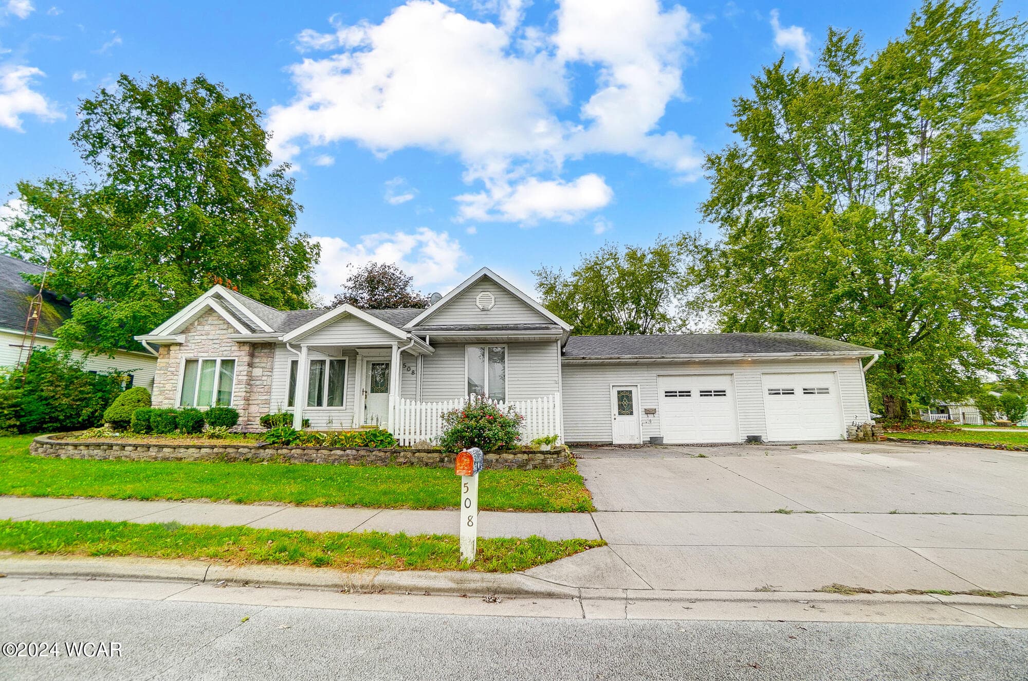 508 Front photo 2