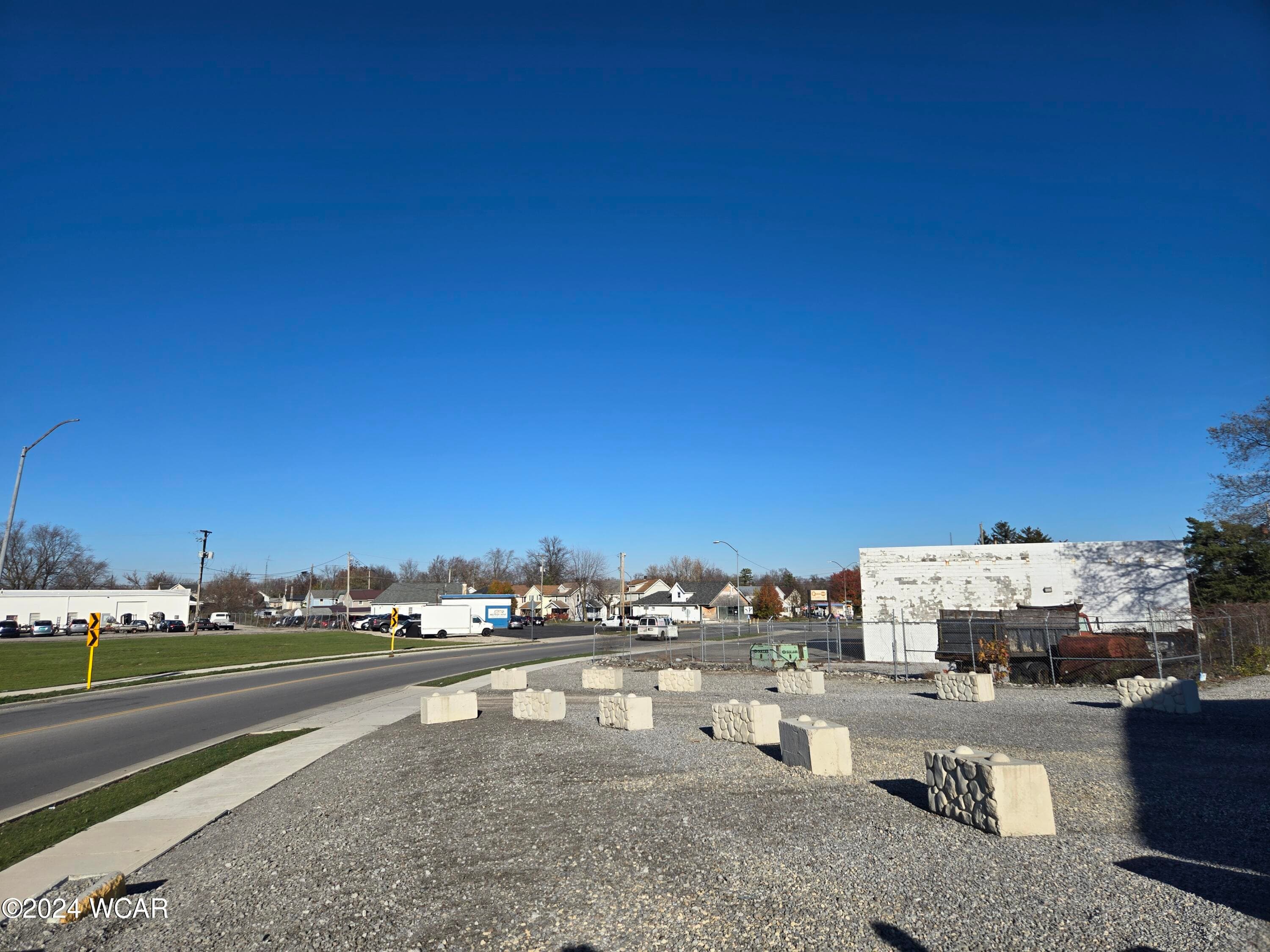 408 Findlay photo 3