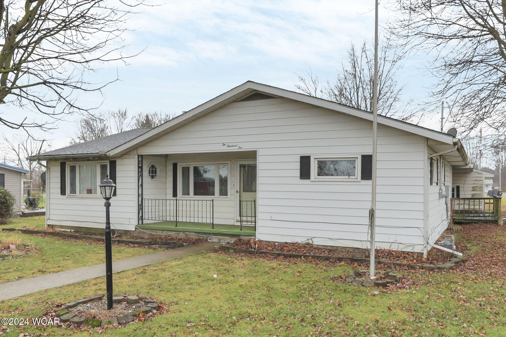 210 Front photo 5