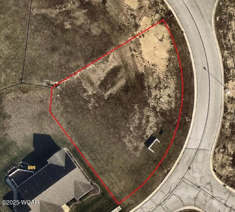 385 Miami Erie photo 2