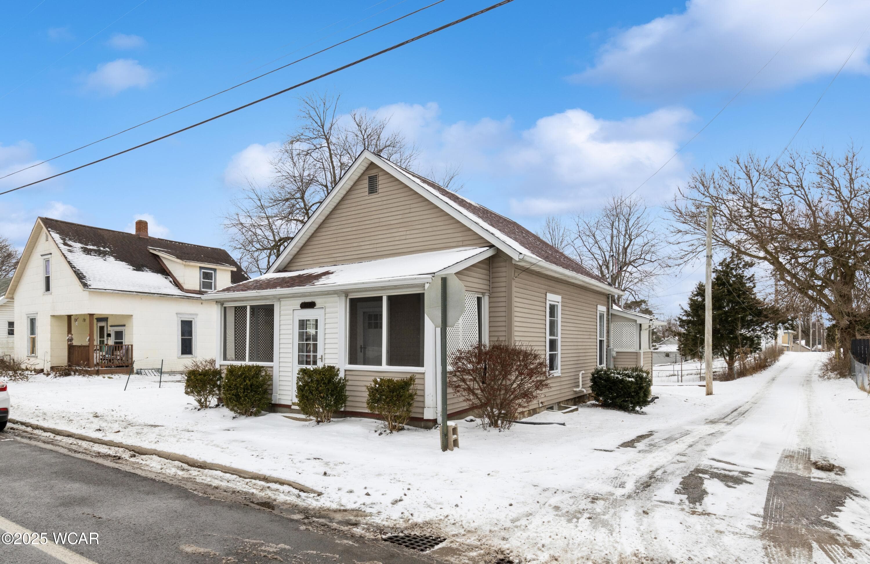 216 Ludlow photo 3
