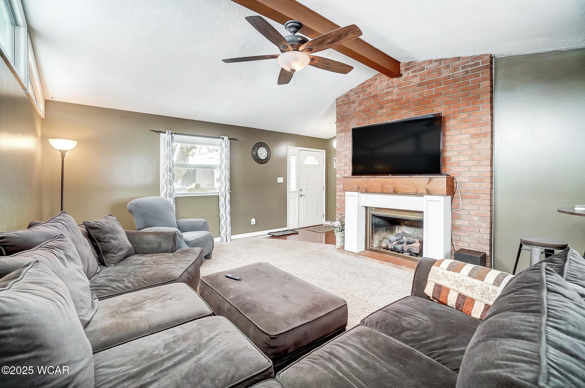 845 Circle photo 5