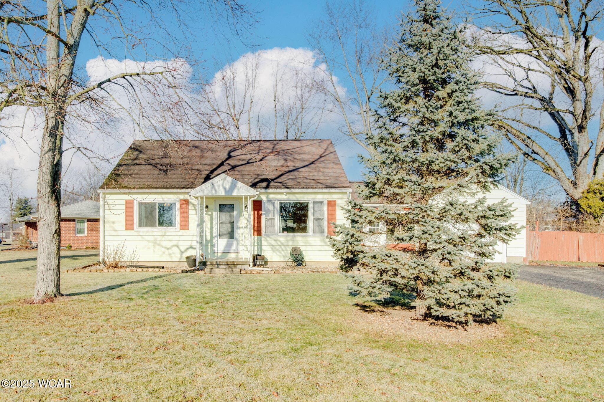 4320 Southgate photo 2