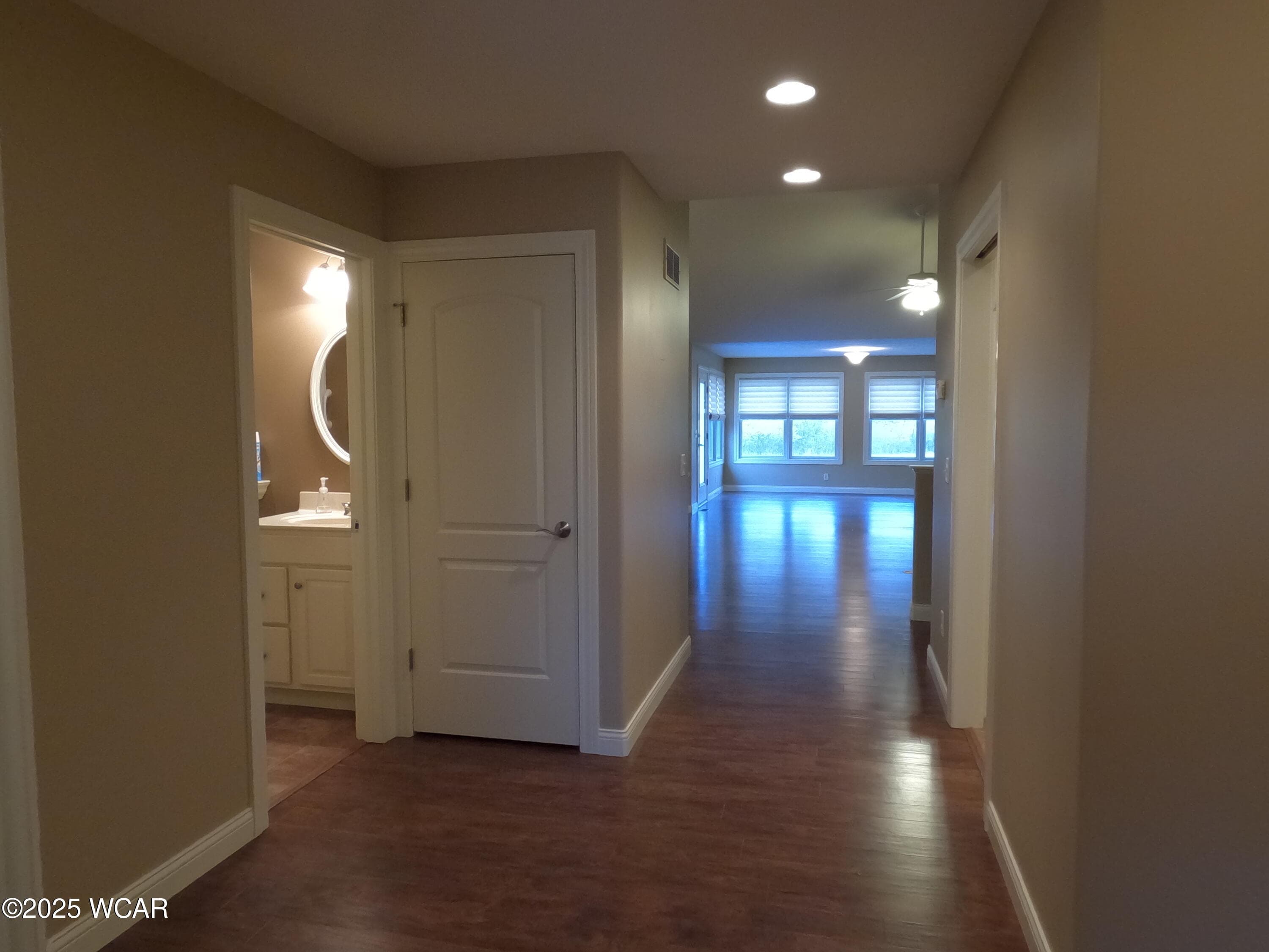 1239 Sherwood photo 4
