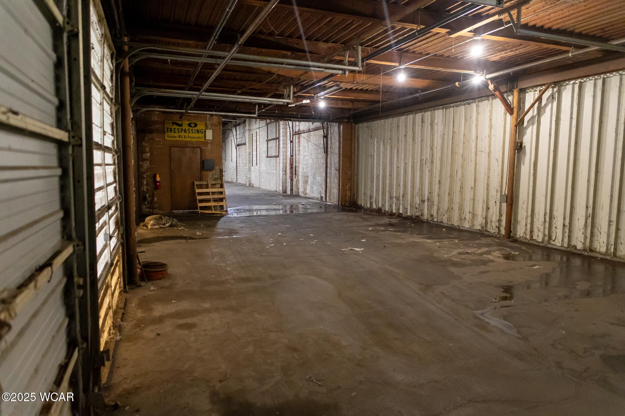 2555 Dorr photo 5
