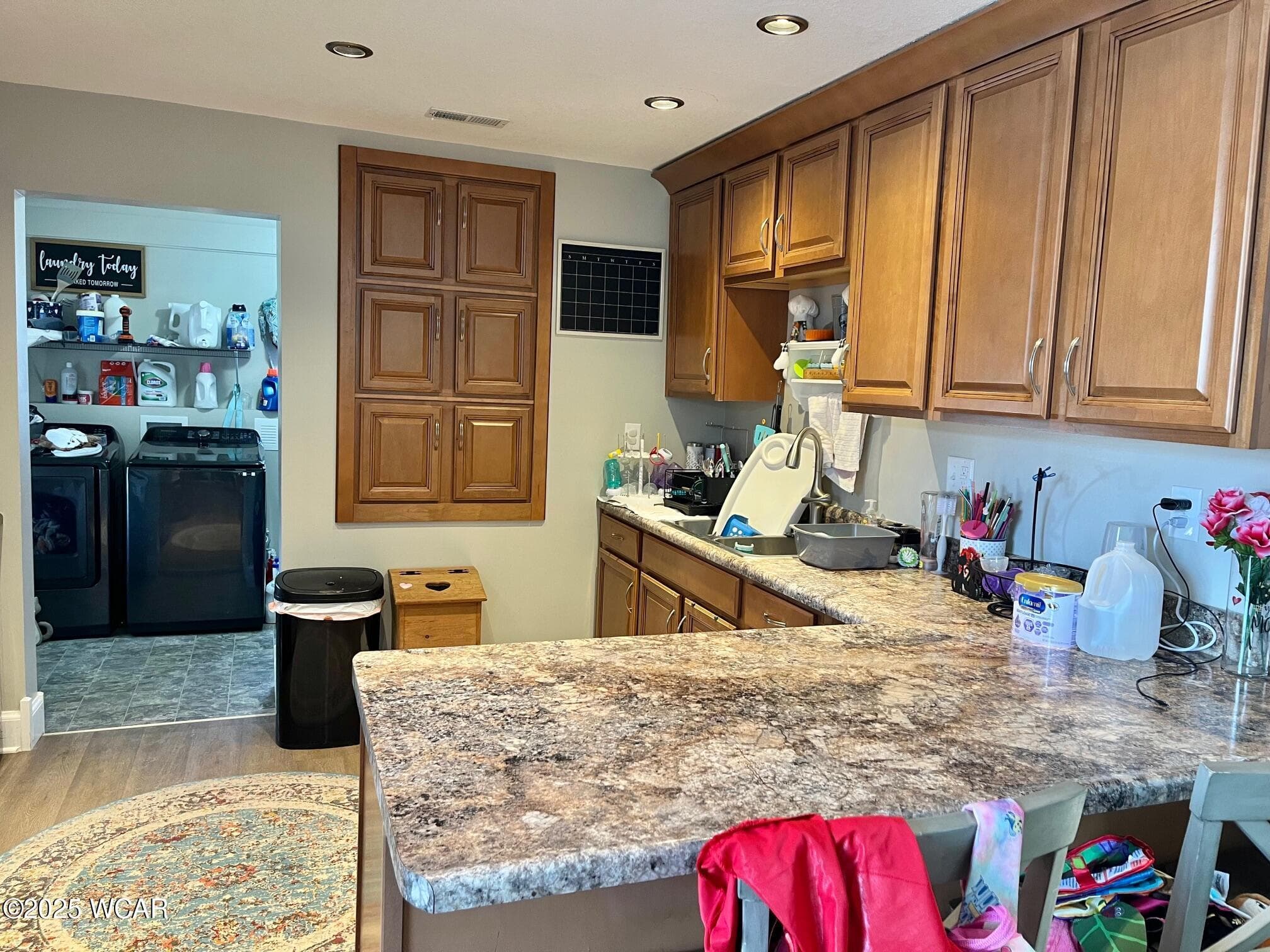 208 Washington photo 4