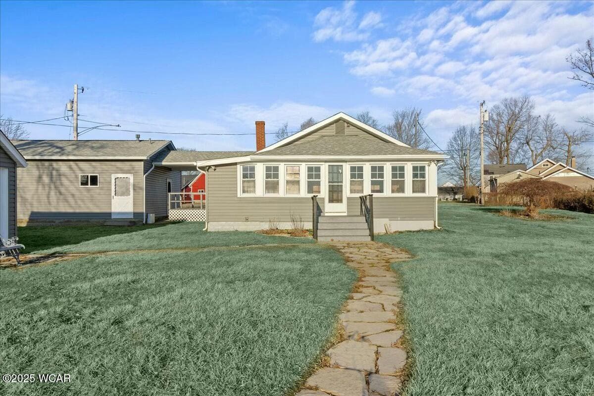 7690 Walnut photo 3