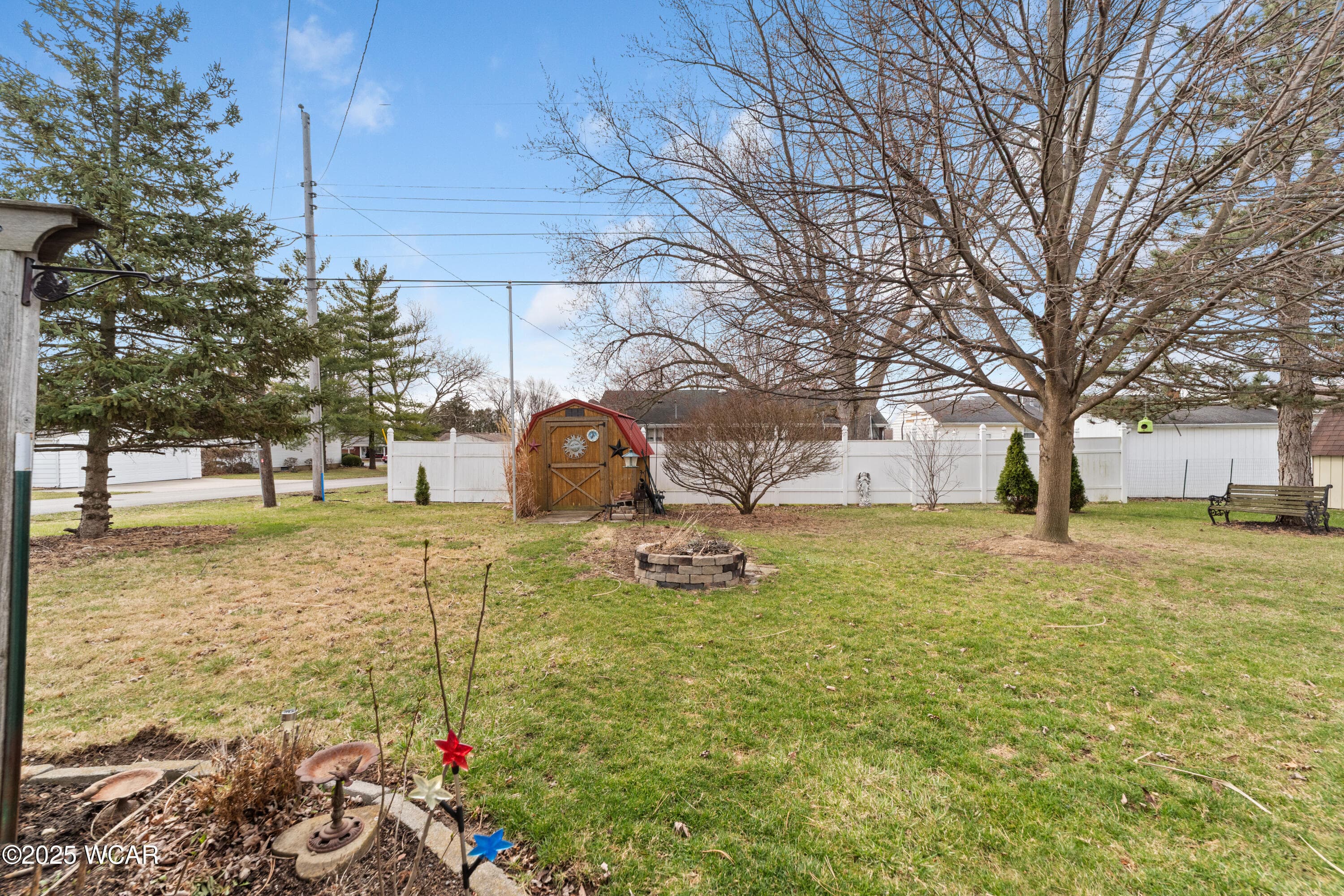 701 Melrose photo 3