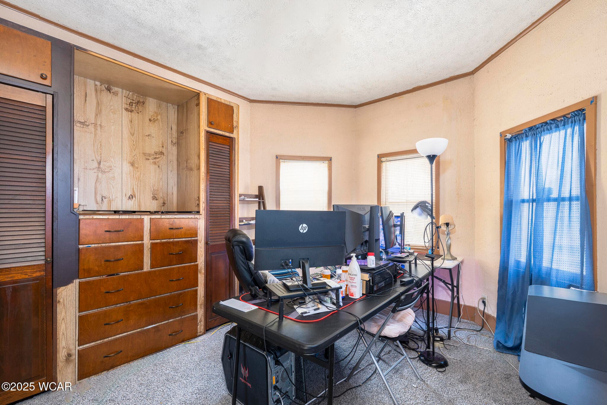 209 Auburn photo 5