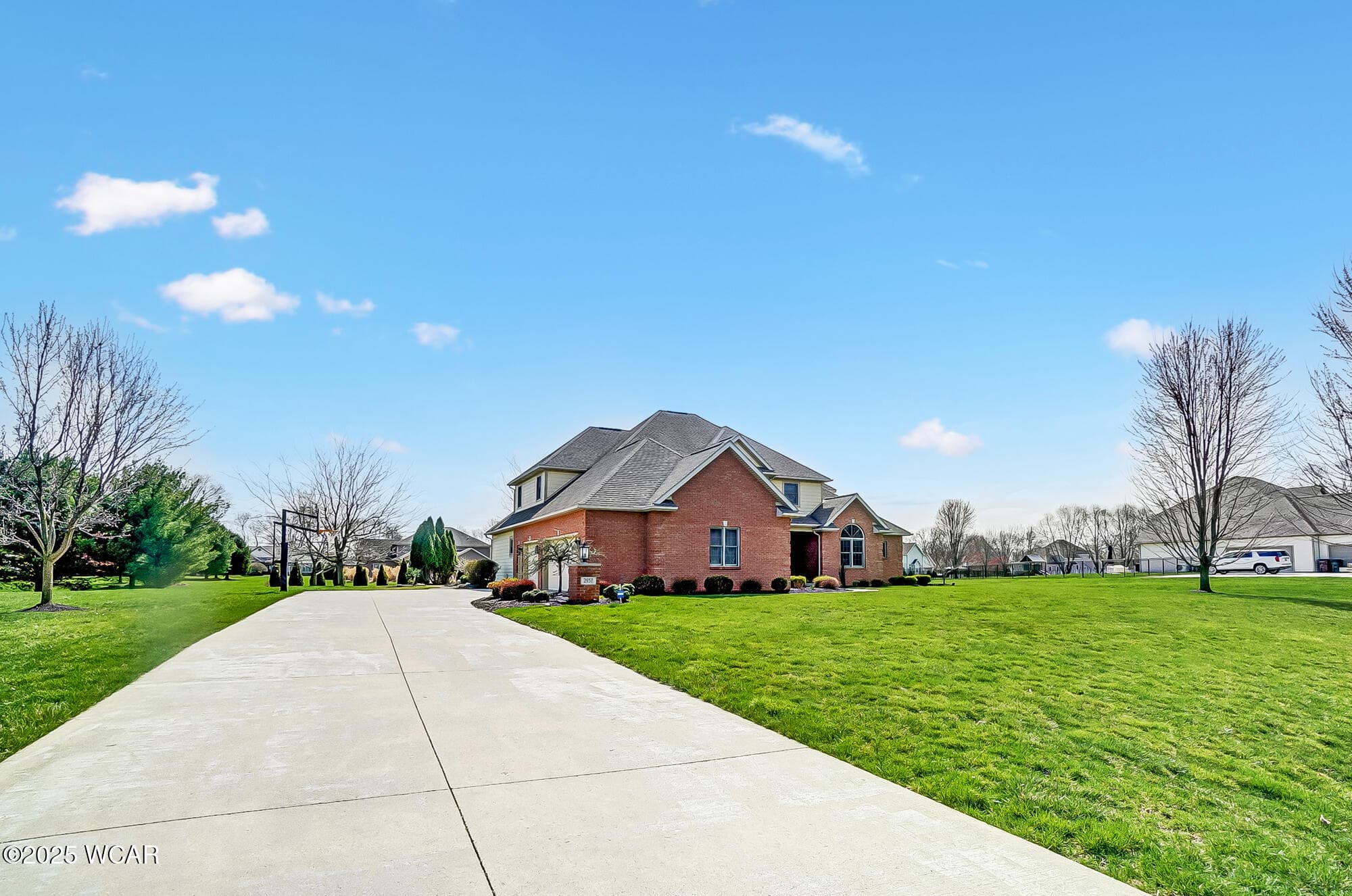 2957 Stoneybrook photo 3