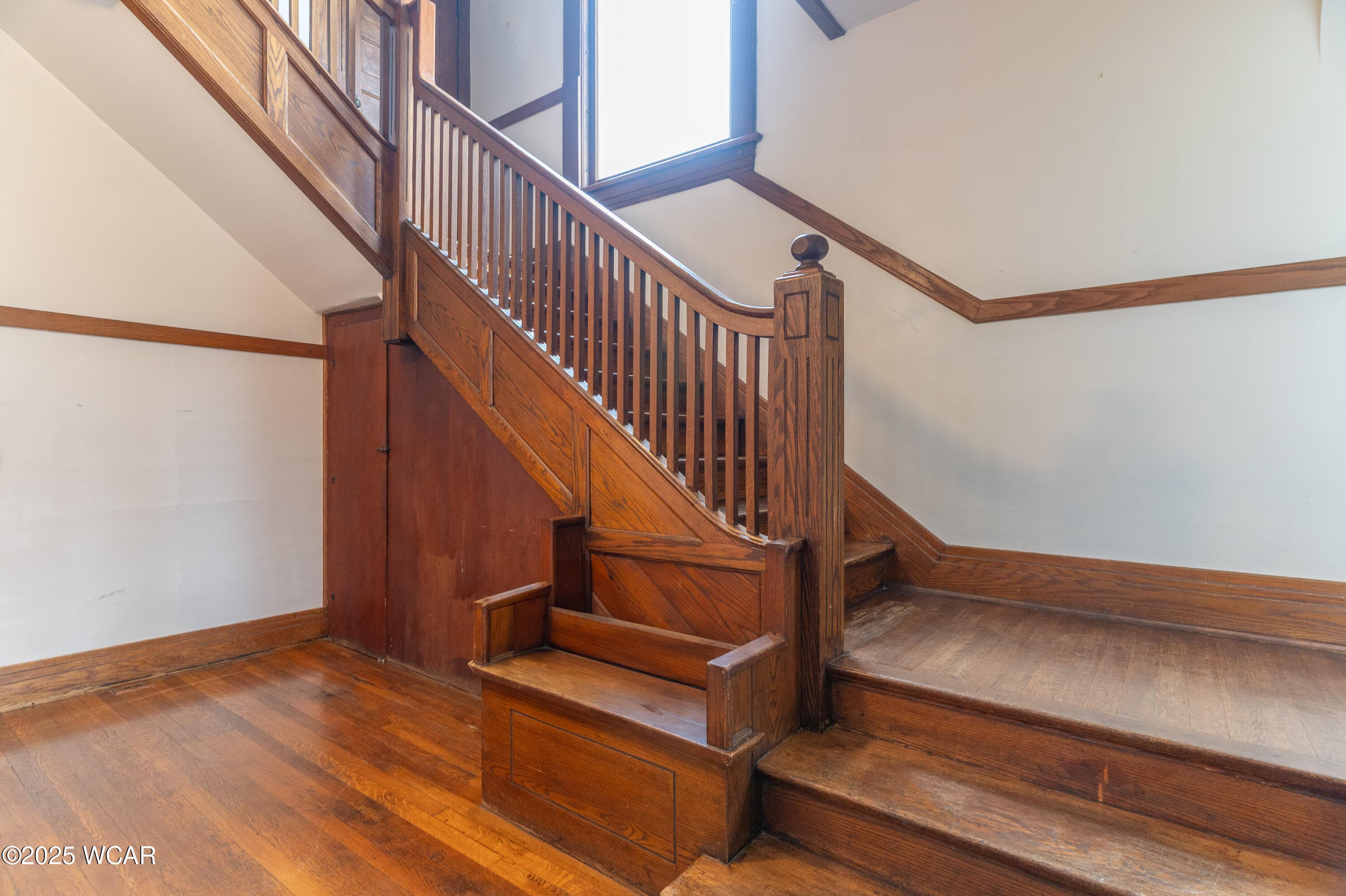 847 Court photo 5
