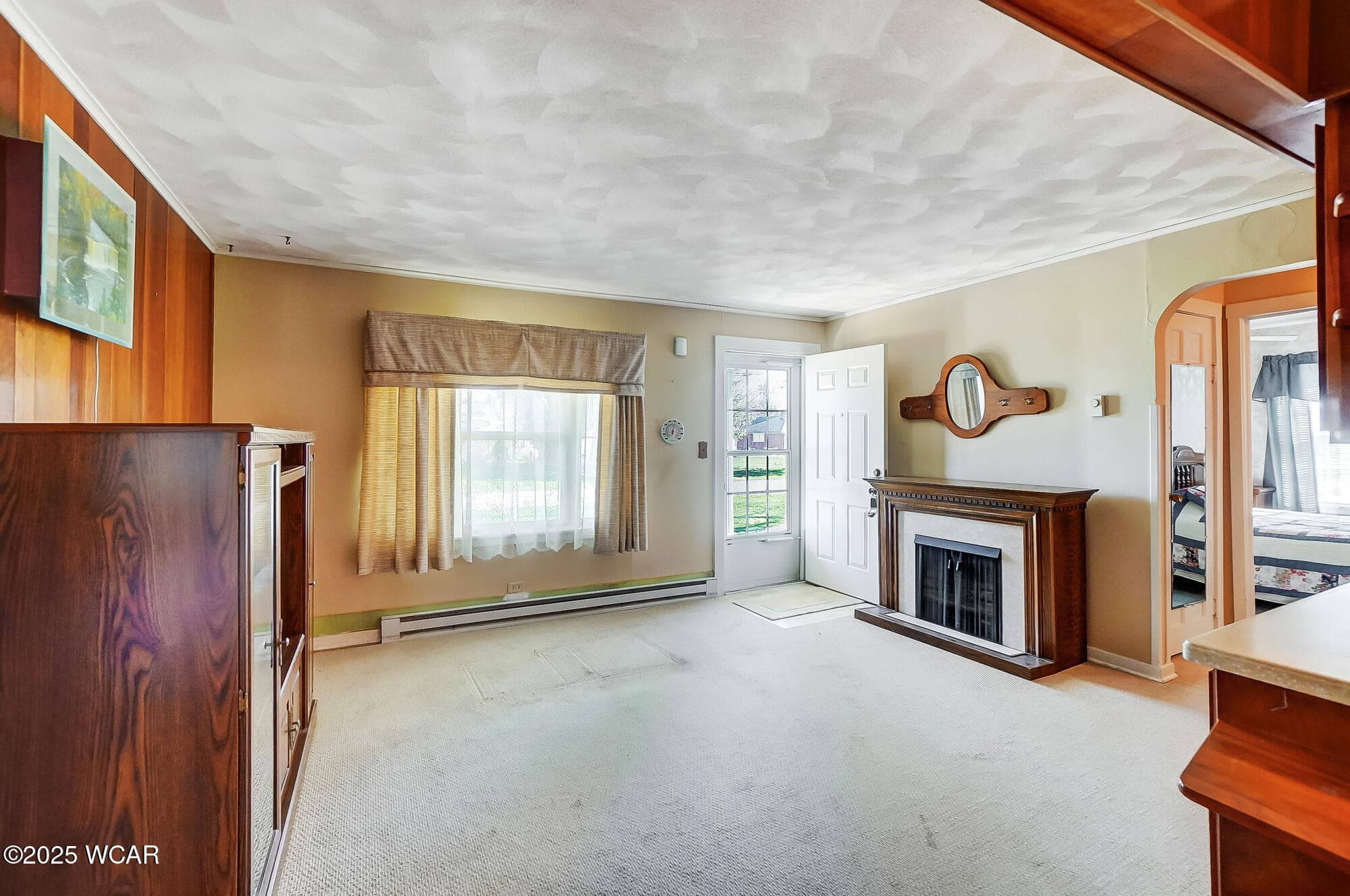 206 Walnut photo 2