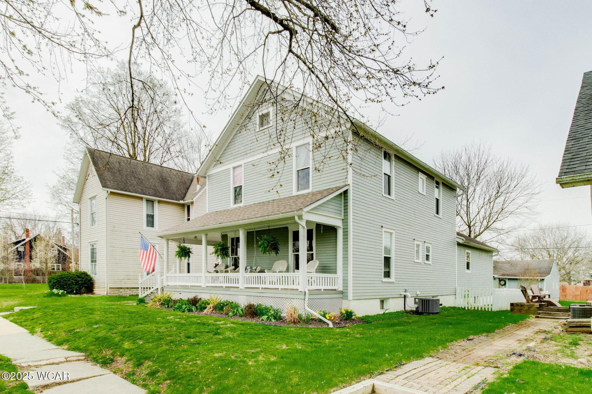 505 Gilbert photo 3