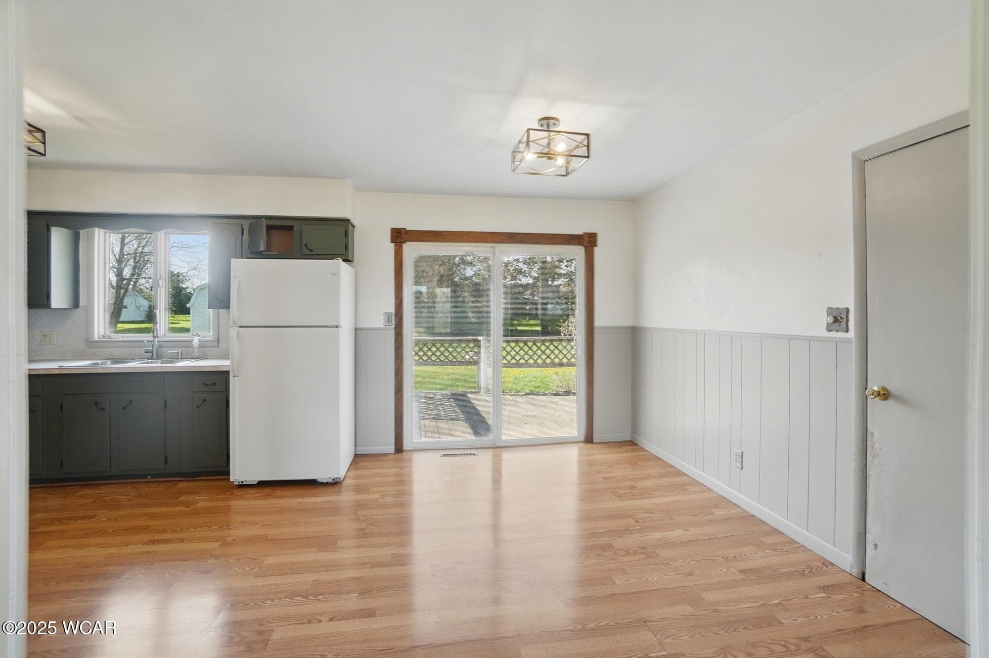 2419 Britt photo 4