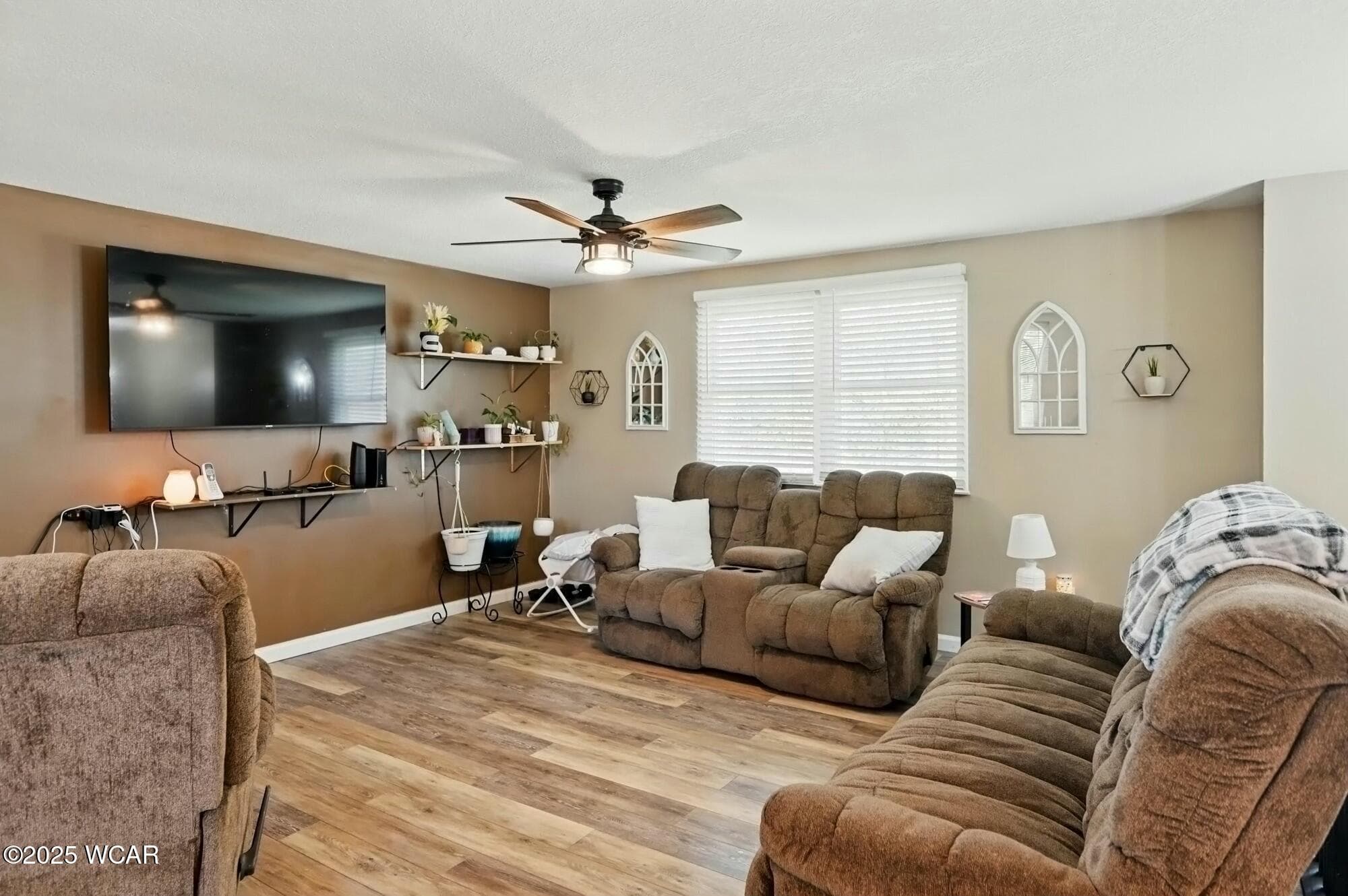 1460 Loch Loman photo 4