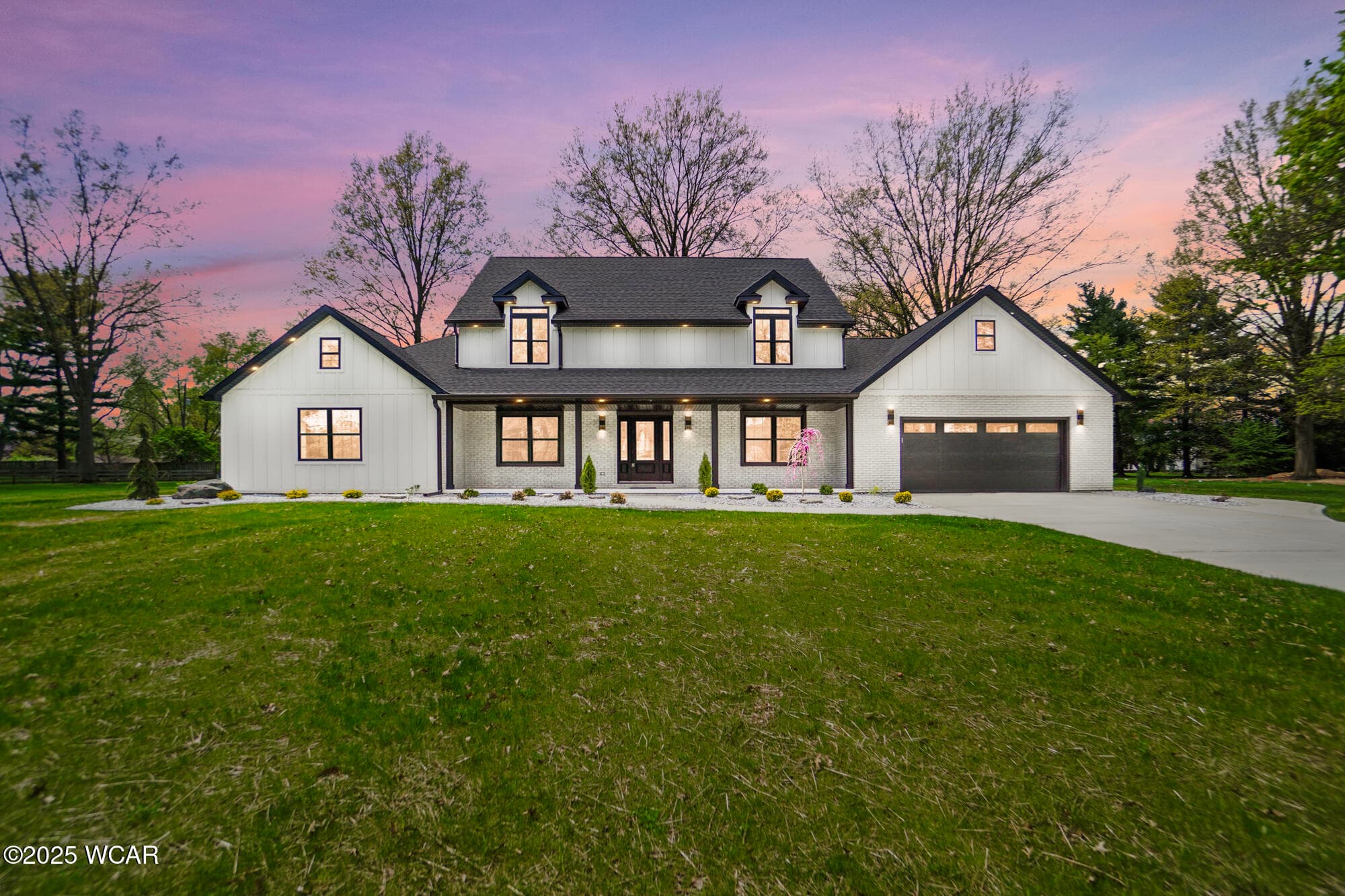 1652 Oak Woods