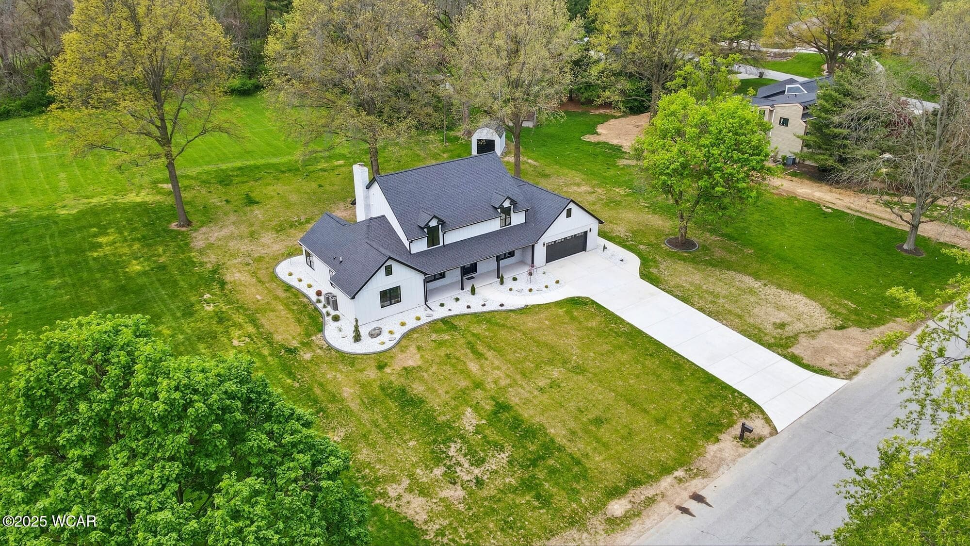1652 Oak Woods photo 4