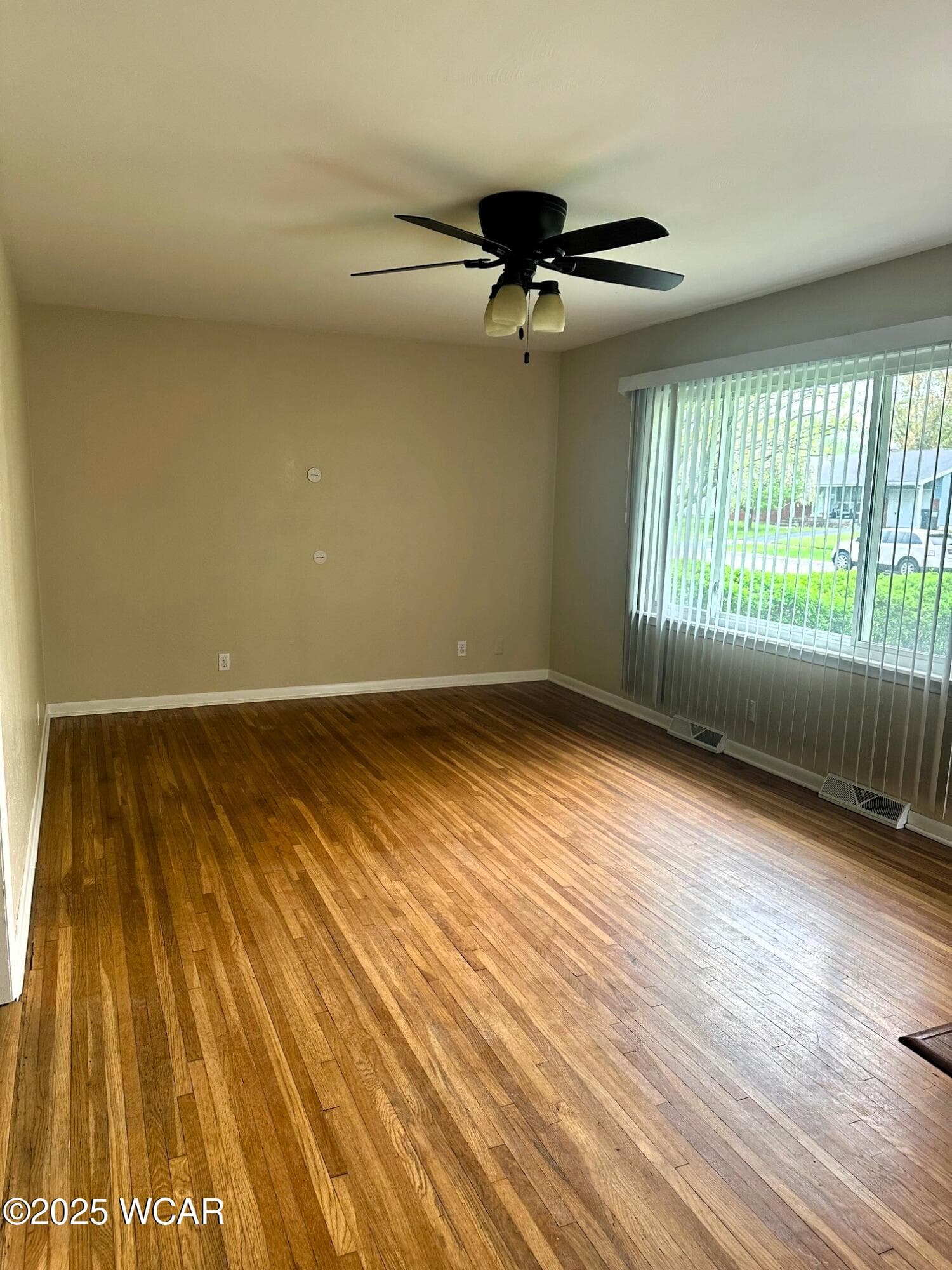 510 Rosewood photo 5