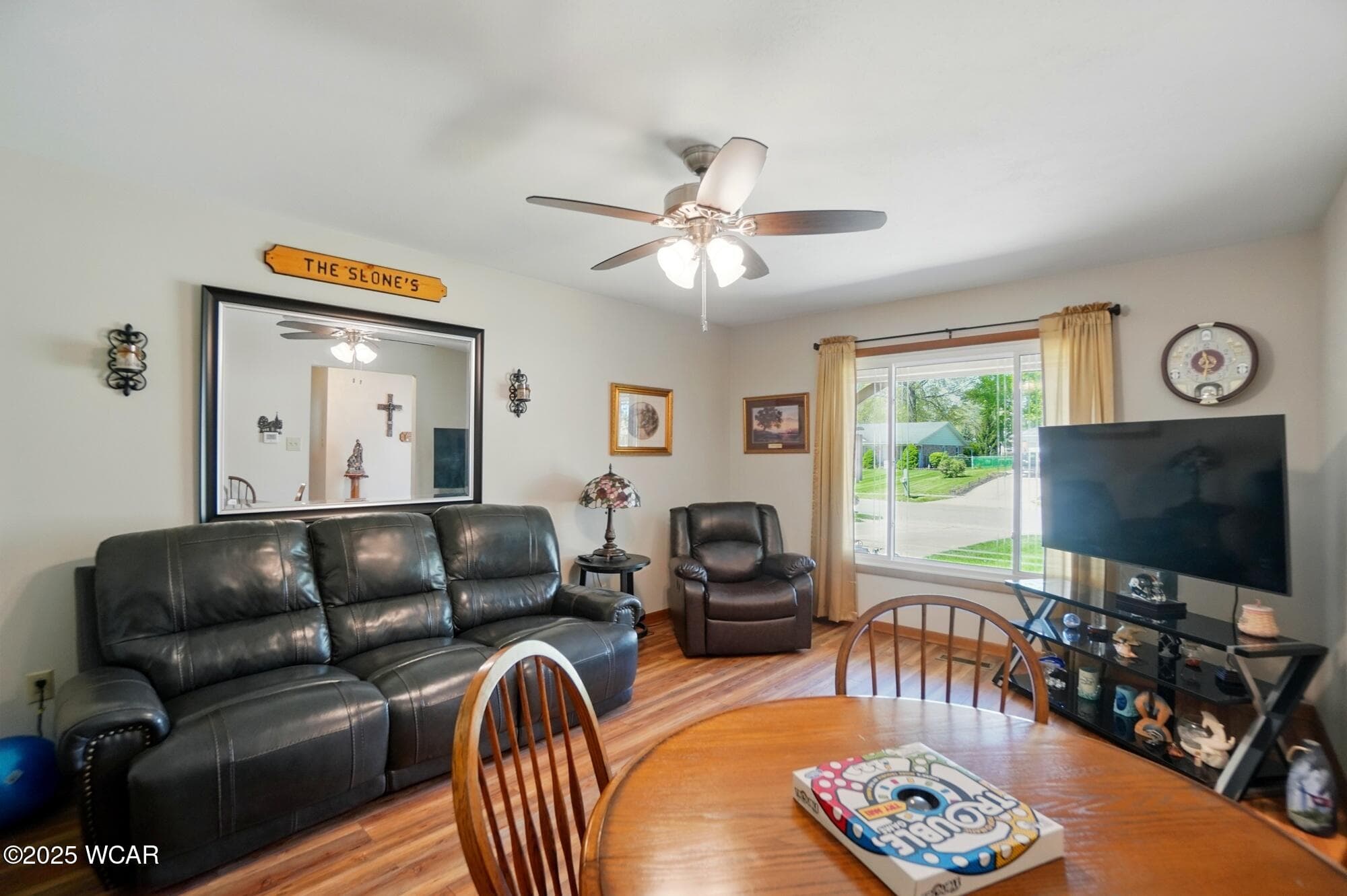 2128 Kimberly photo 4