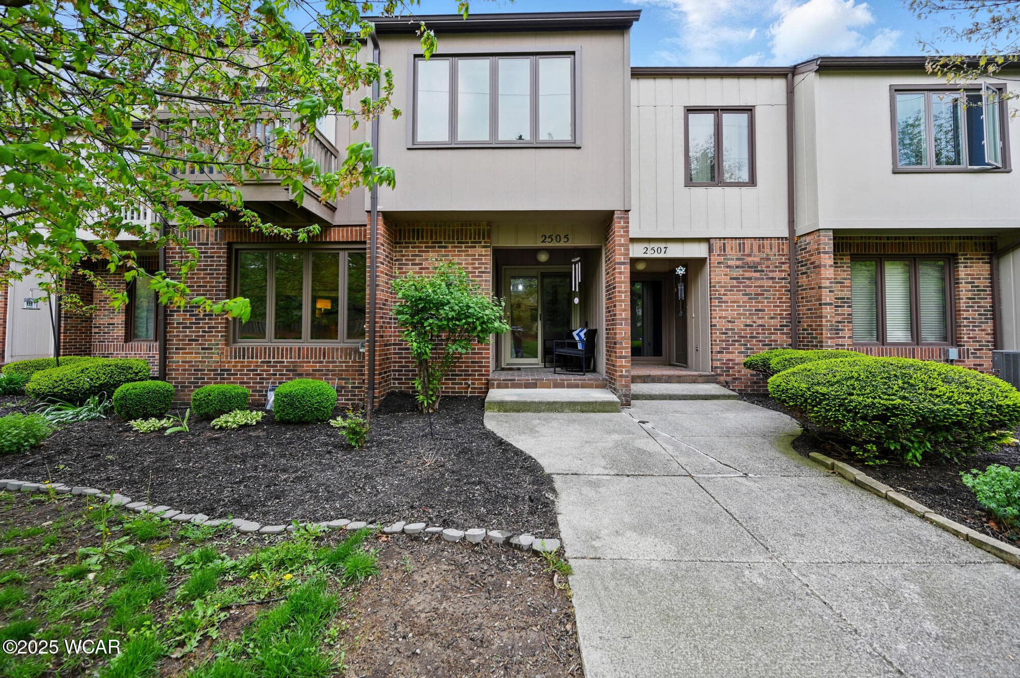 2505 Struthmore photo 2