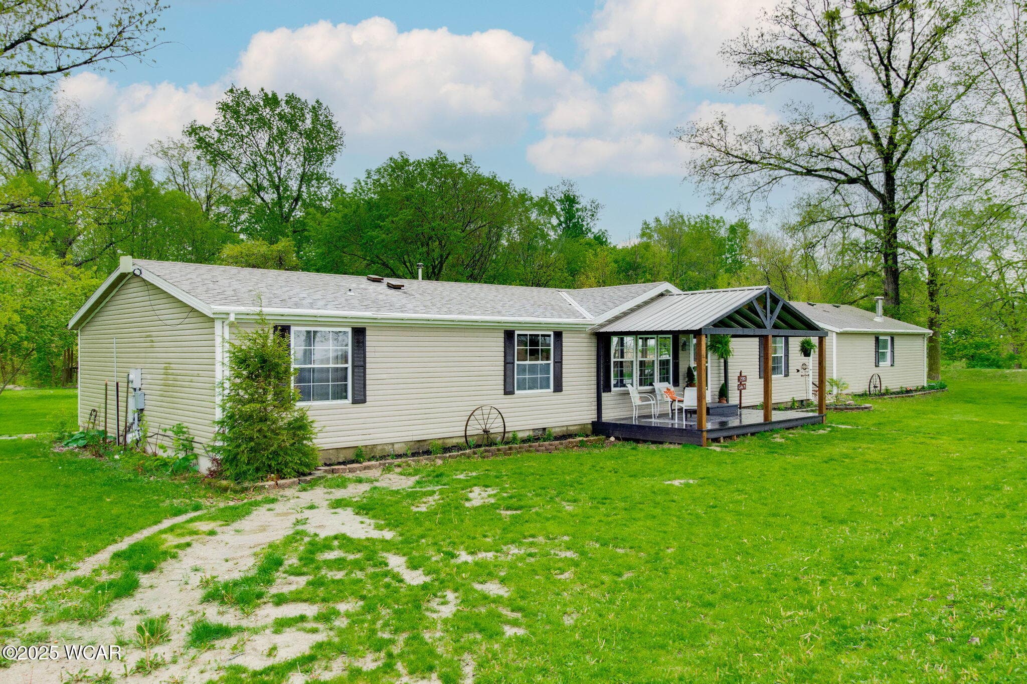 2580 County Road79 photo 3