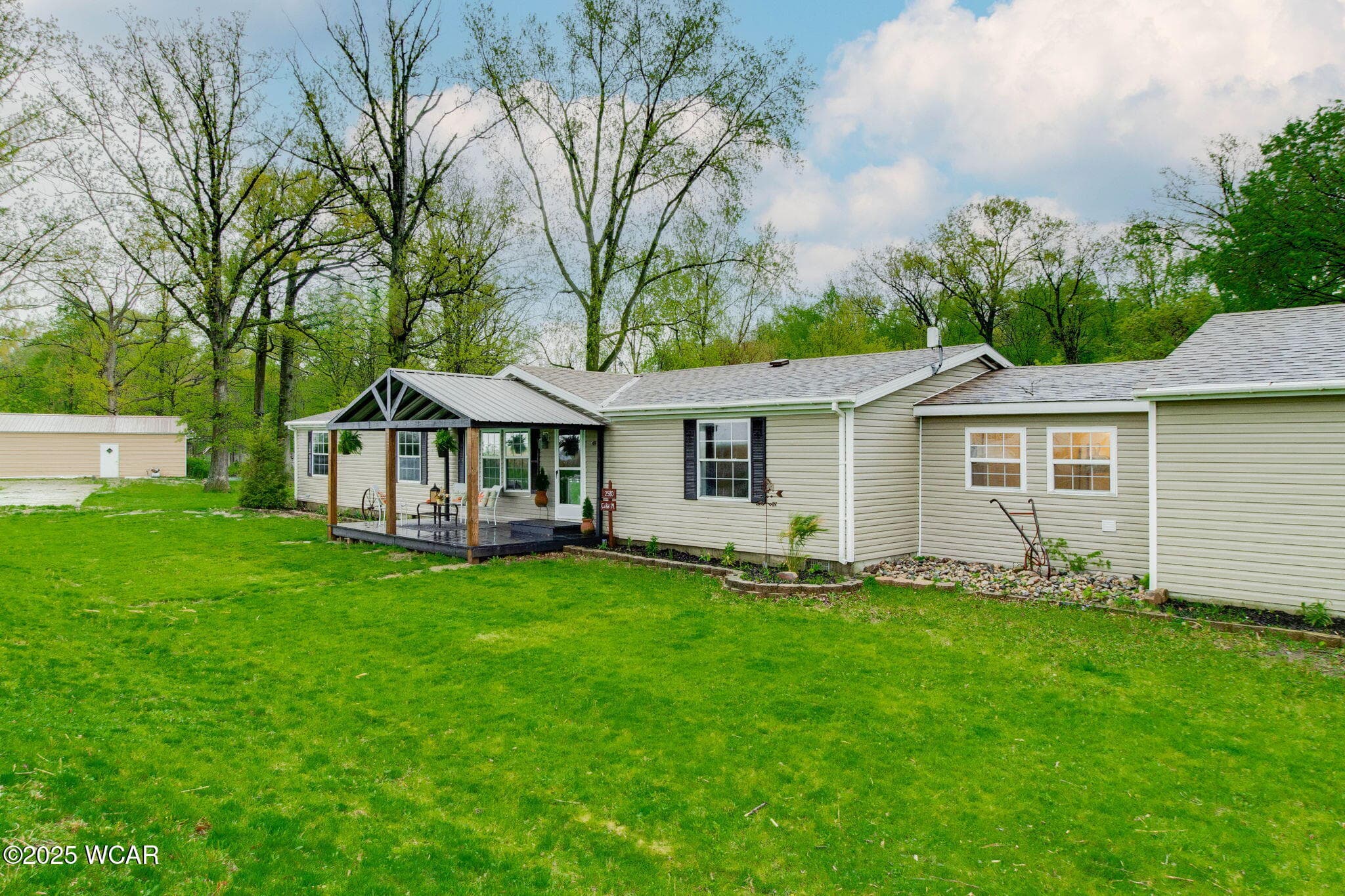 2580 County Road79 photo 4