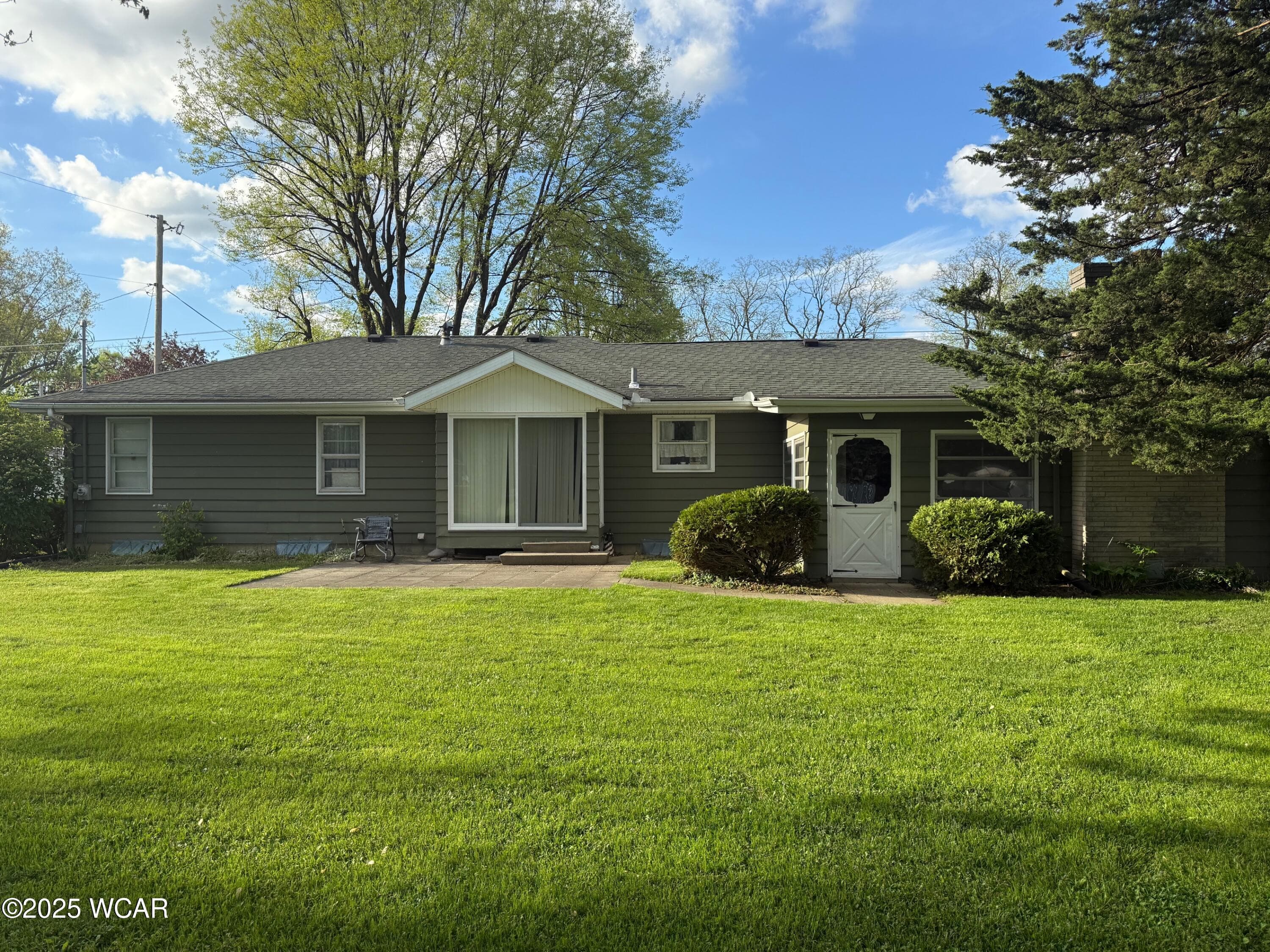 1739 Breese photo 4