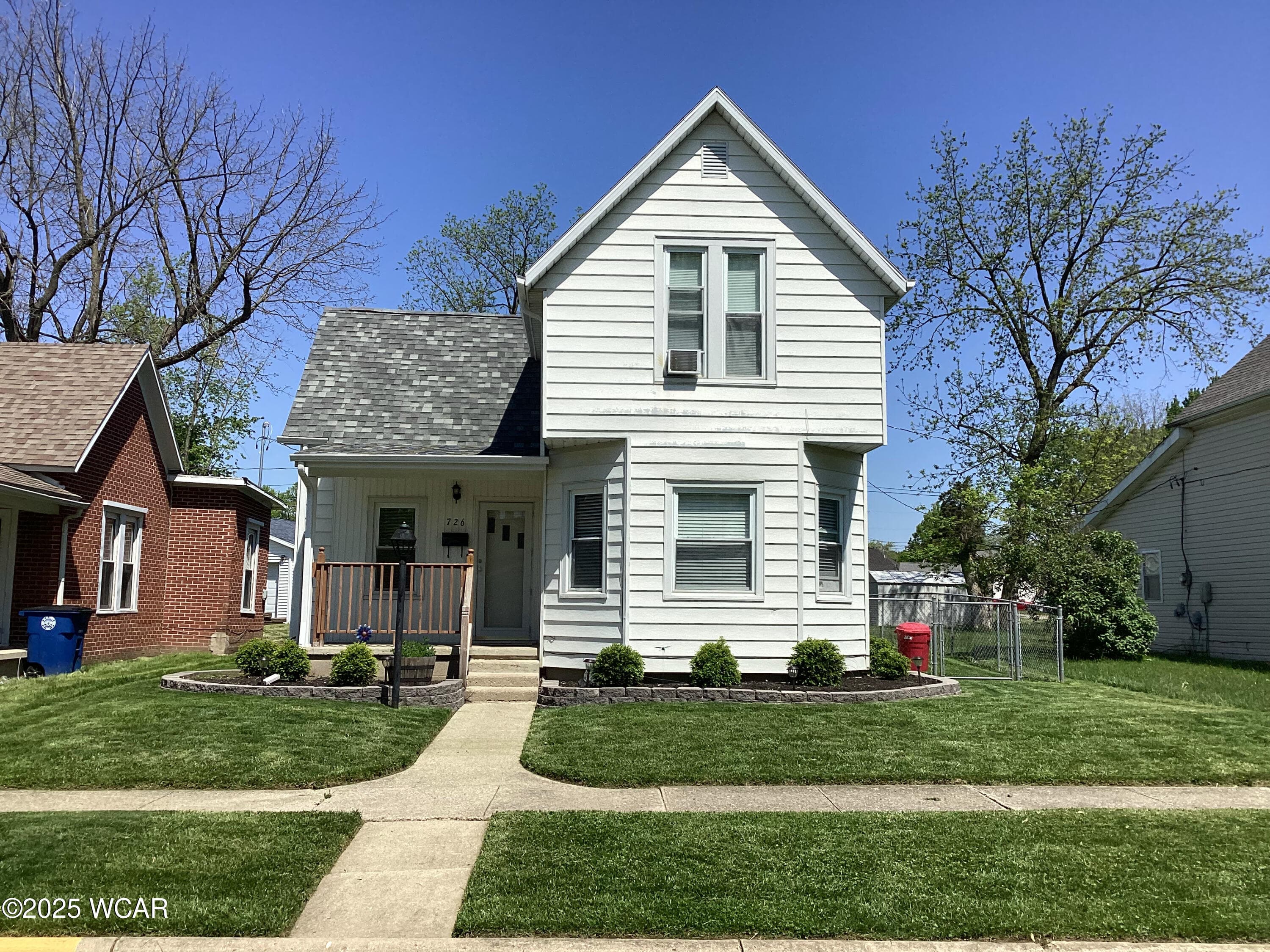 726 North