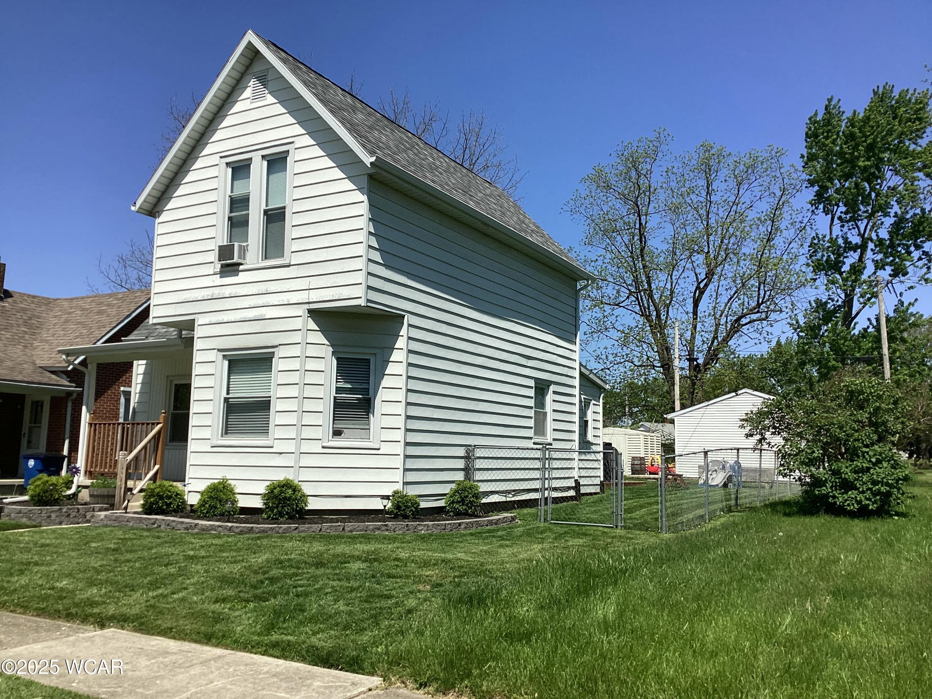 726 North photo 2