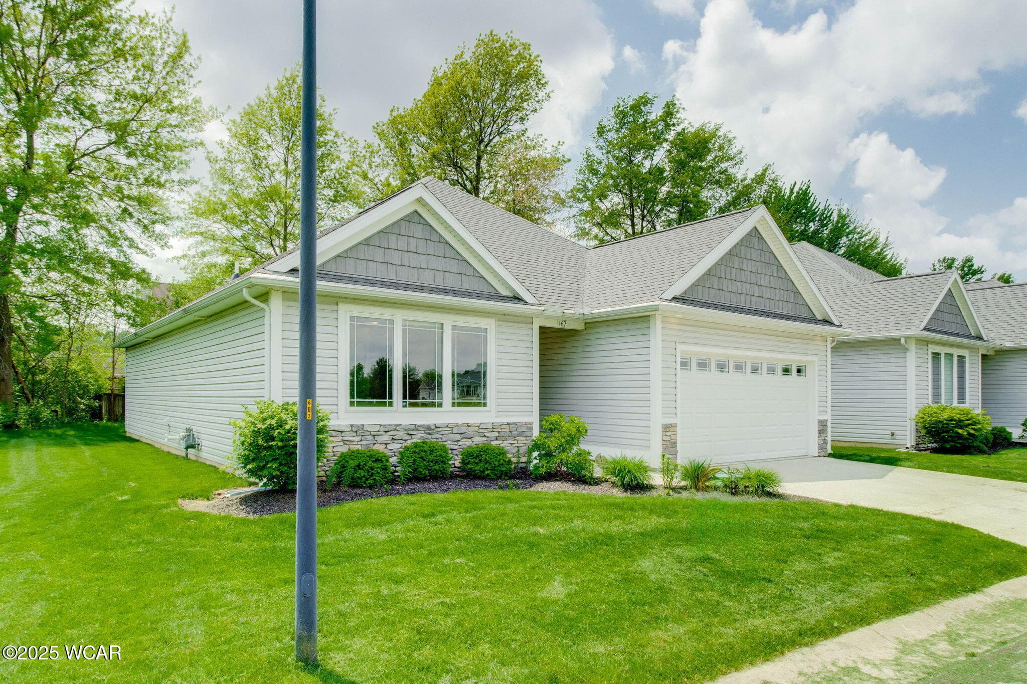 167 Eagles Point photo 4