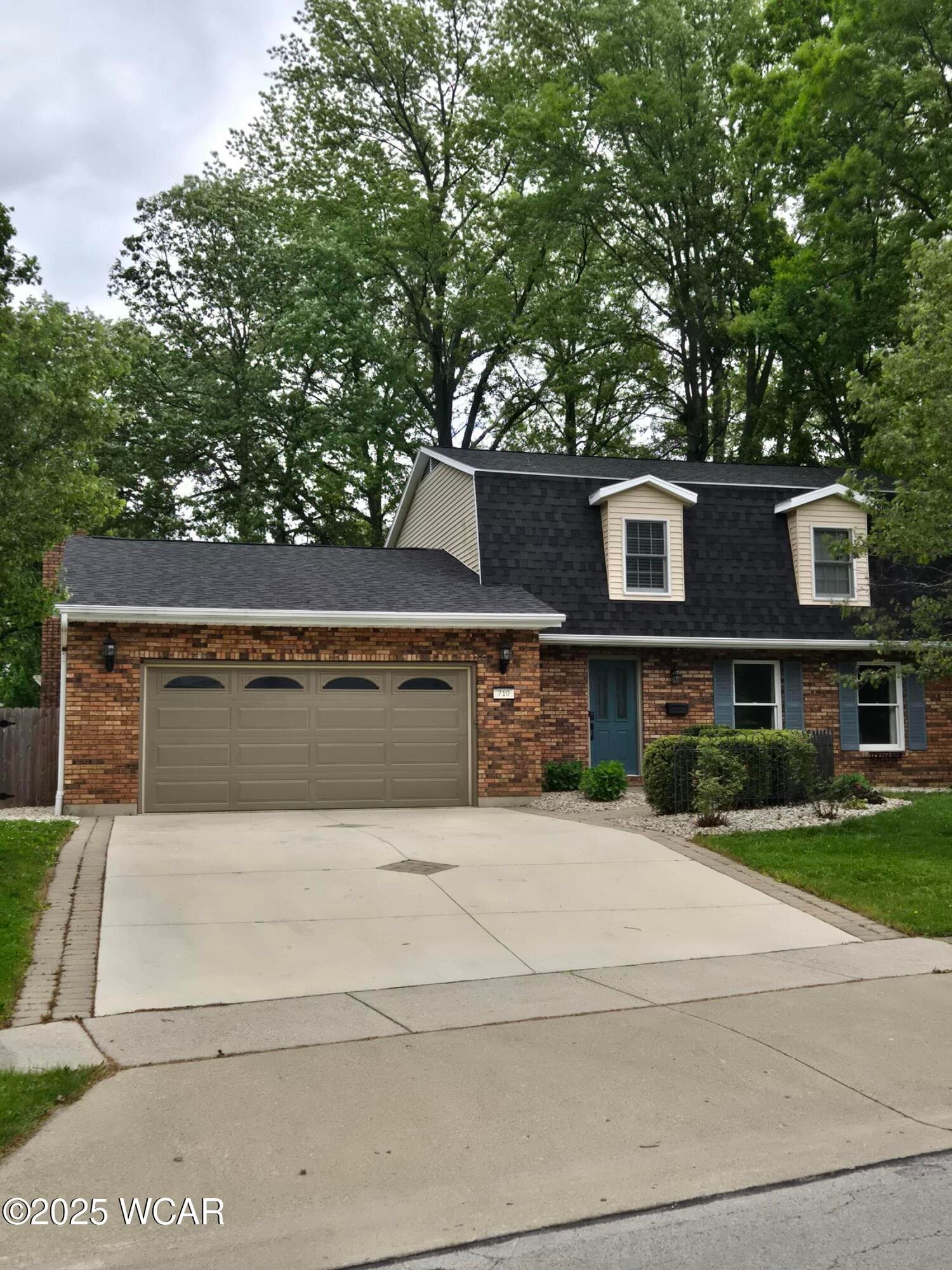 710 Royal Oak