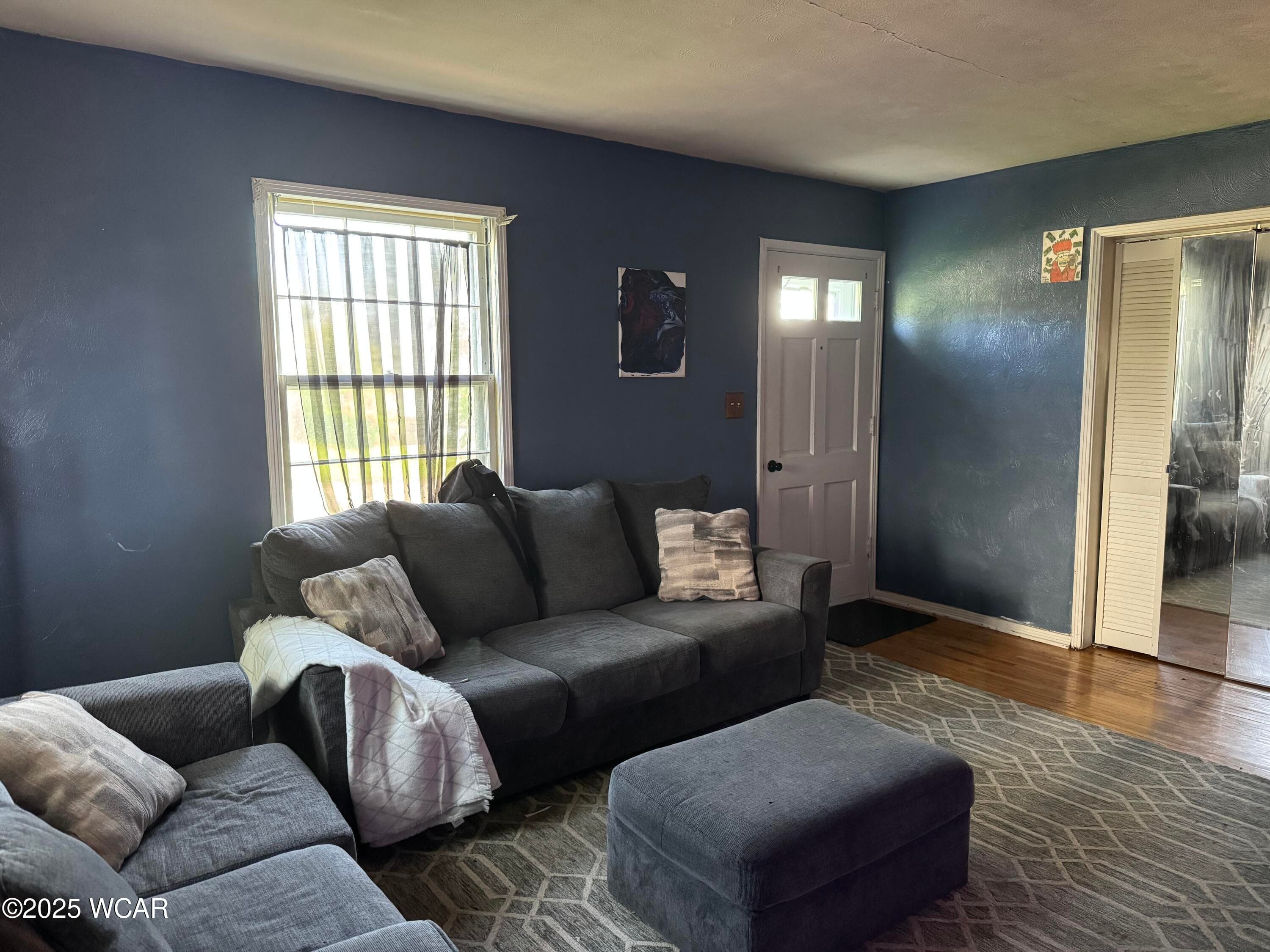 639 Cortlandt photo 4