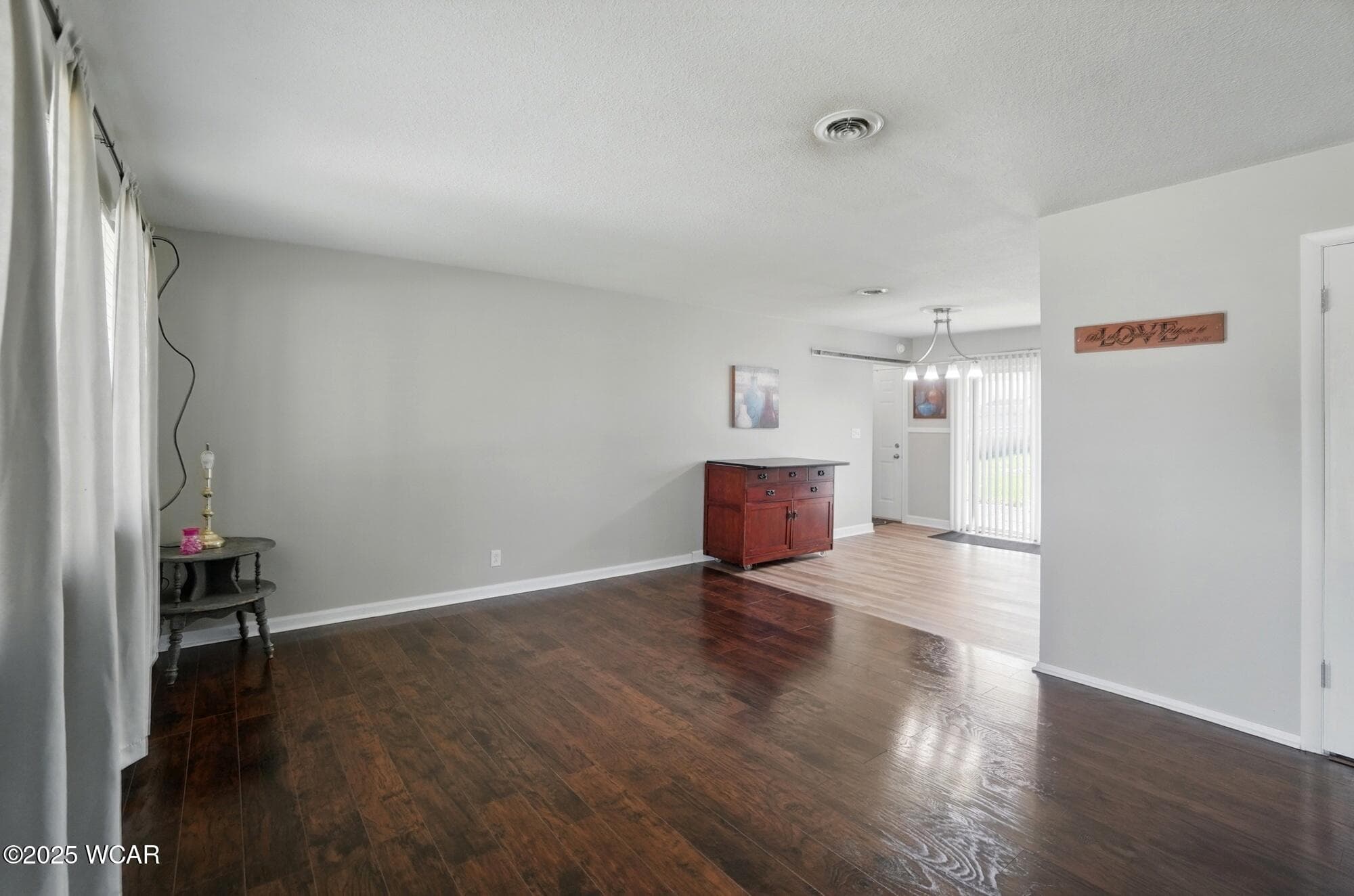 2911 Lakewood photo 5