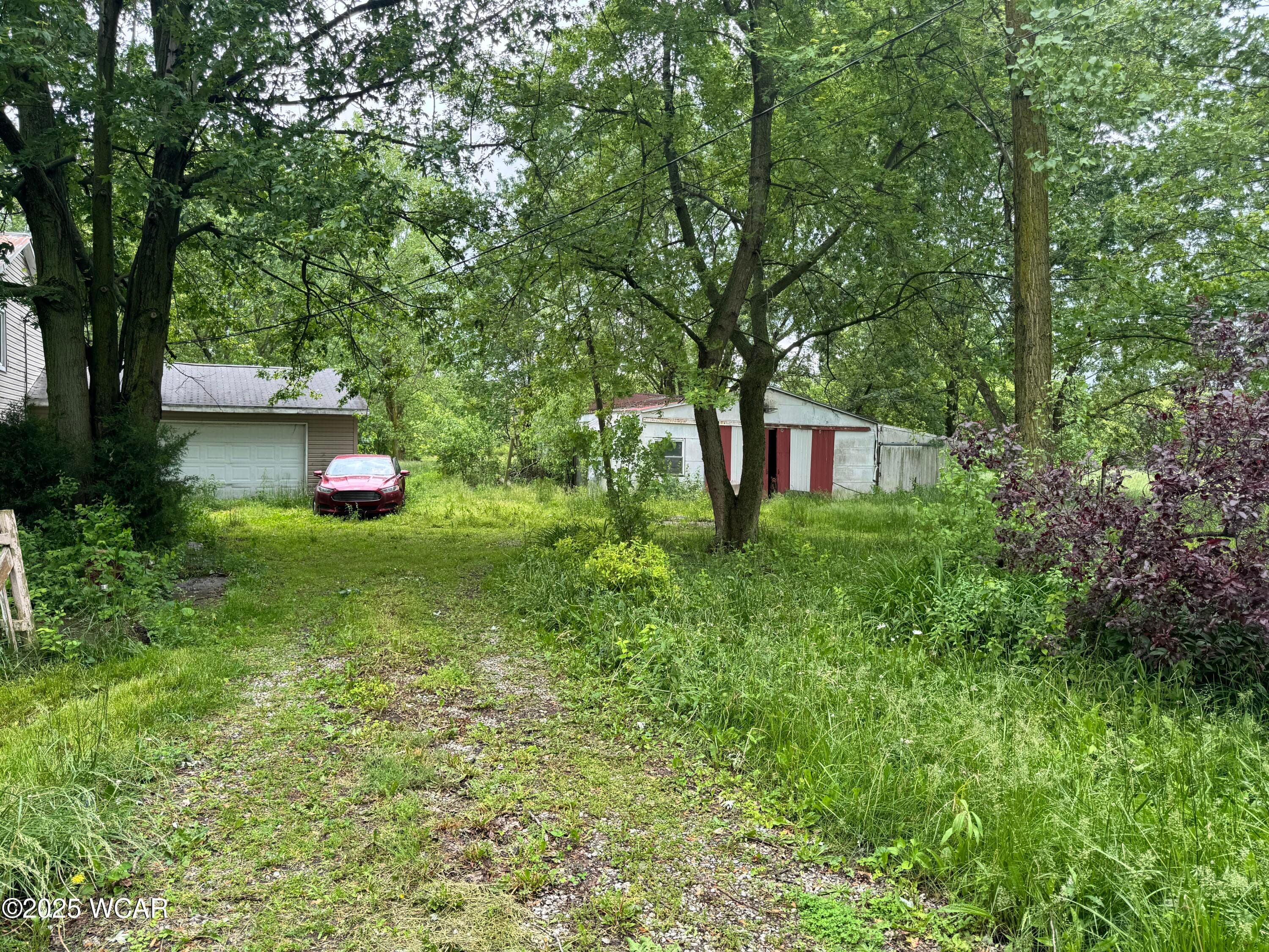 816 Hume photo 2