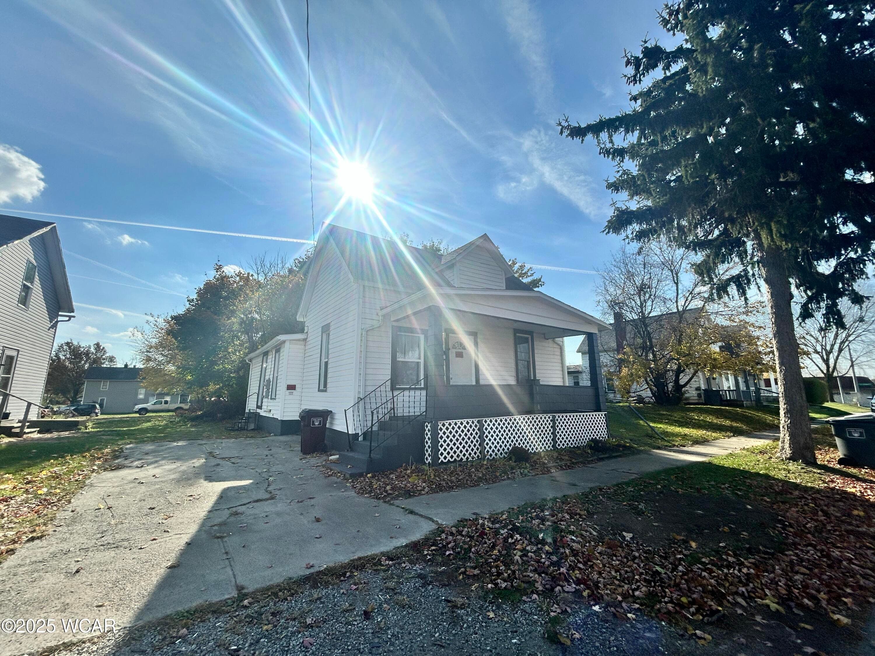 318 E. Vine. photo 2