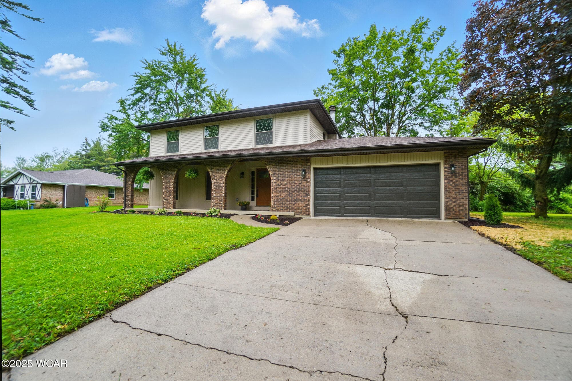 1257 Timberlane photo 2