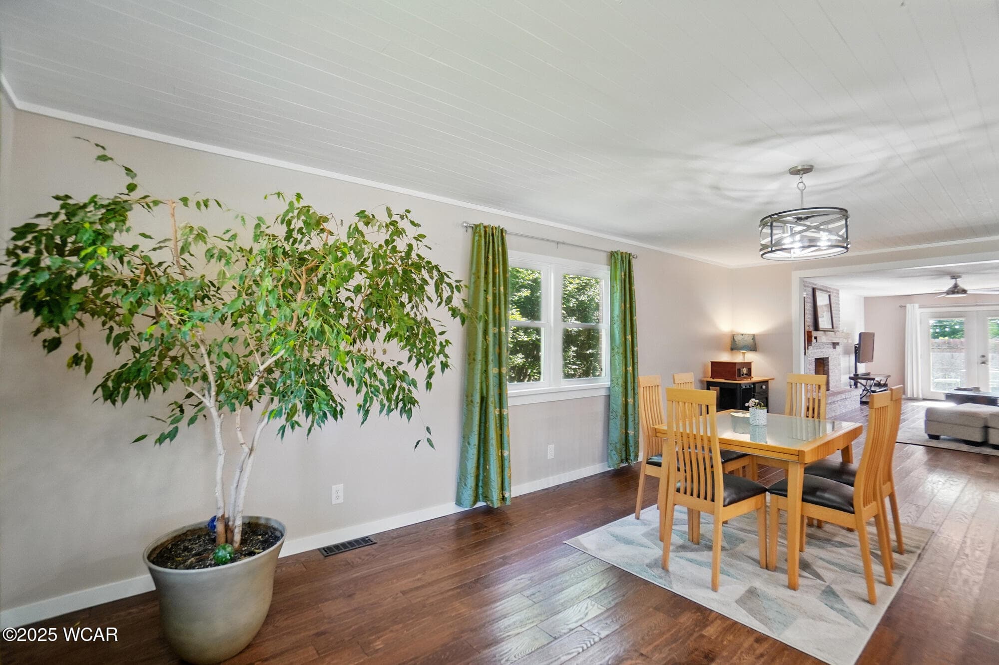 2715 Goldenrod photo 4