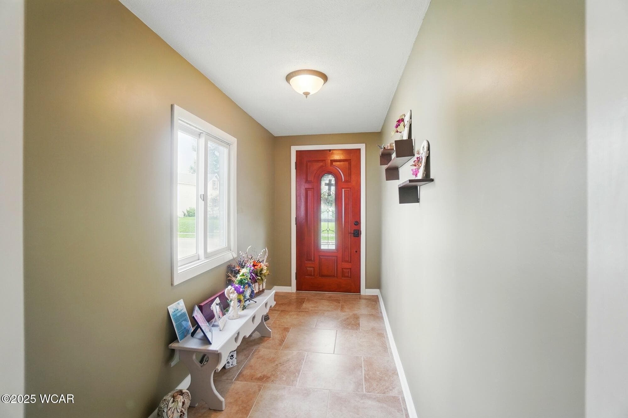 609 Benton photo 5