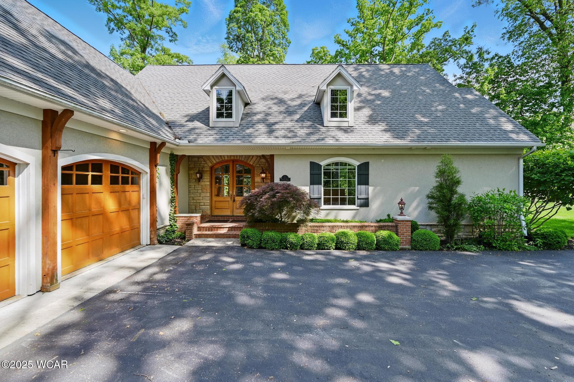 7 Estate photo 2