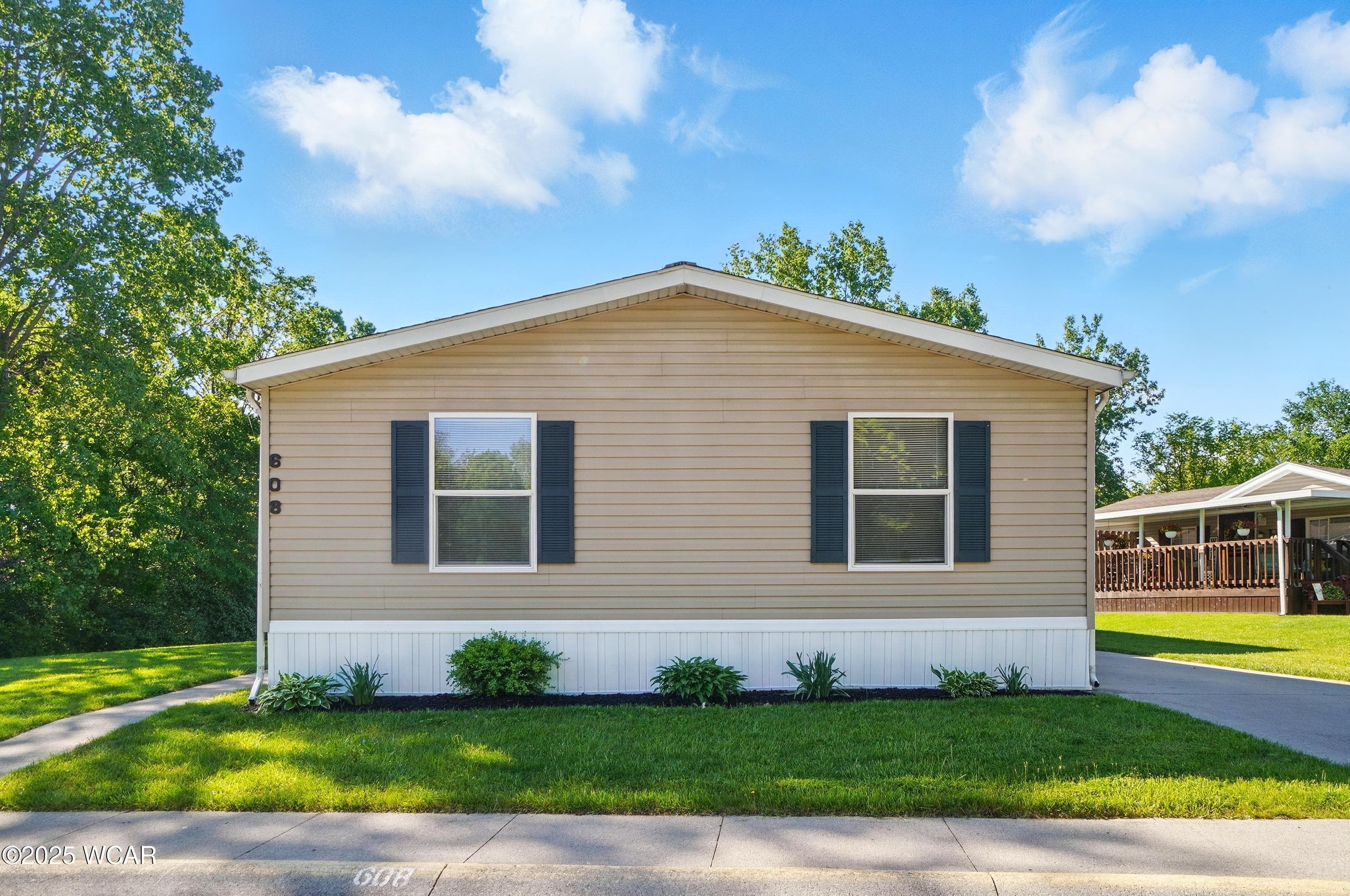 608 Lakeridge photo 3