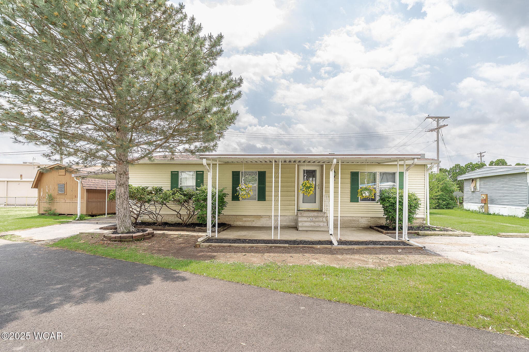 1203 Chateau
