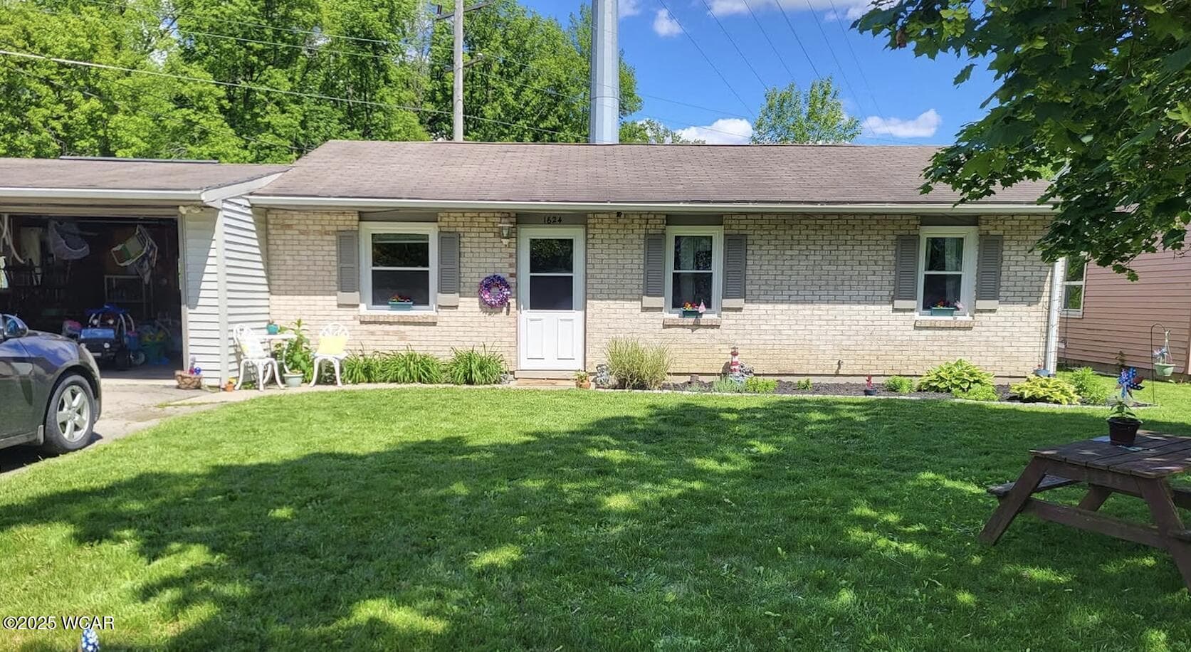 1624 Central