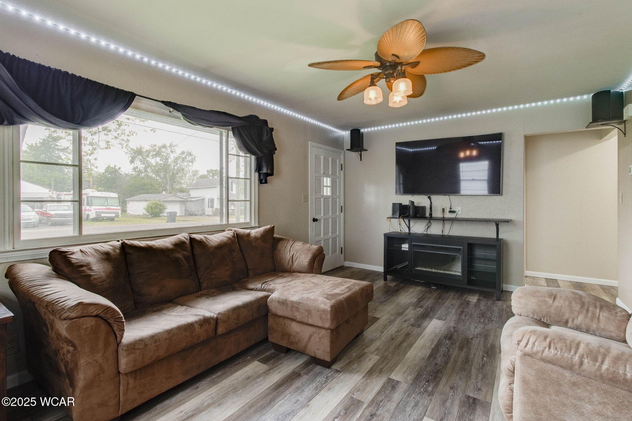 801 Glenwood photo 2