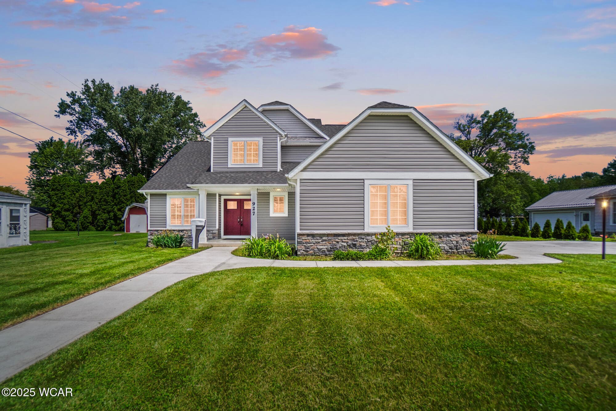 927 Woodland
