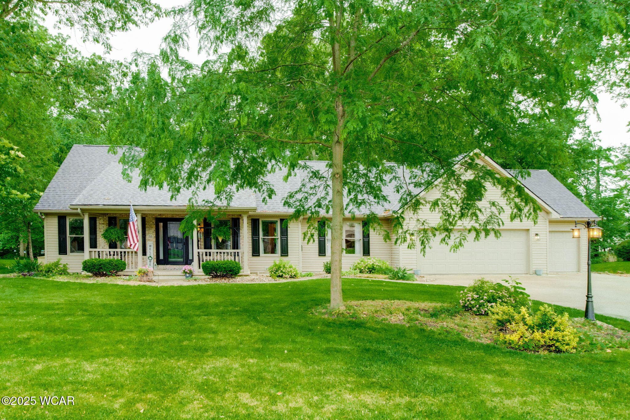 715 Woodridge