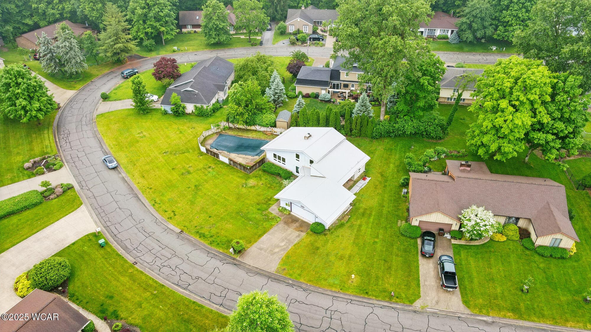1380 Timberlane photo 2